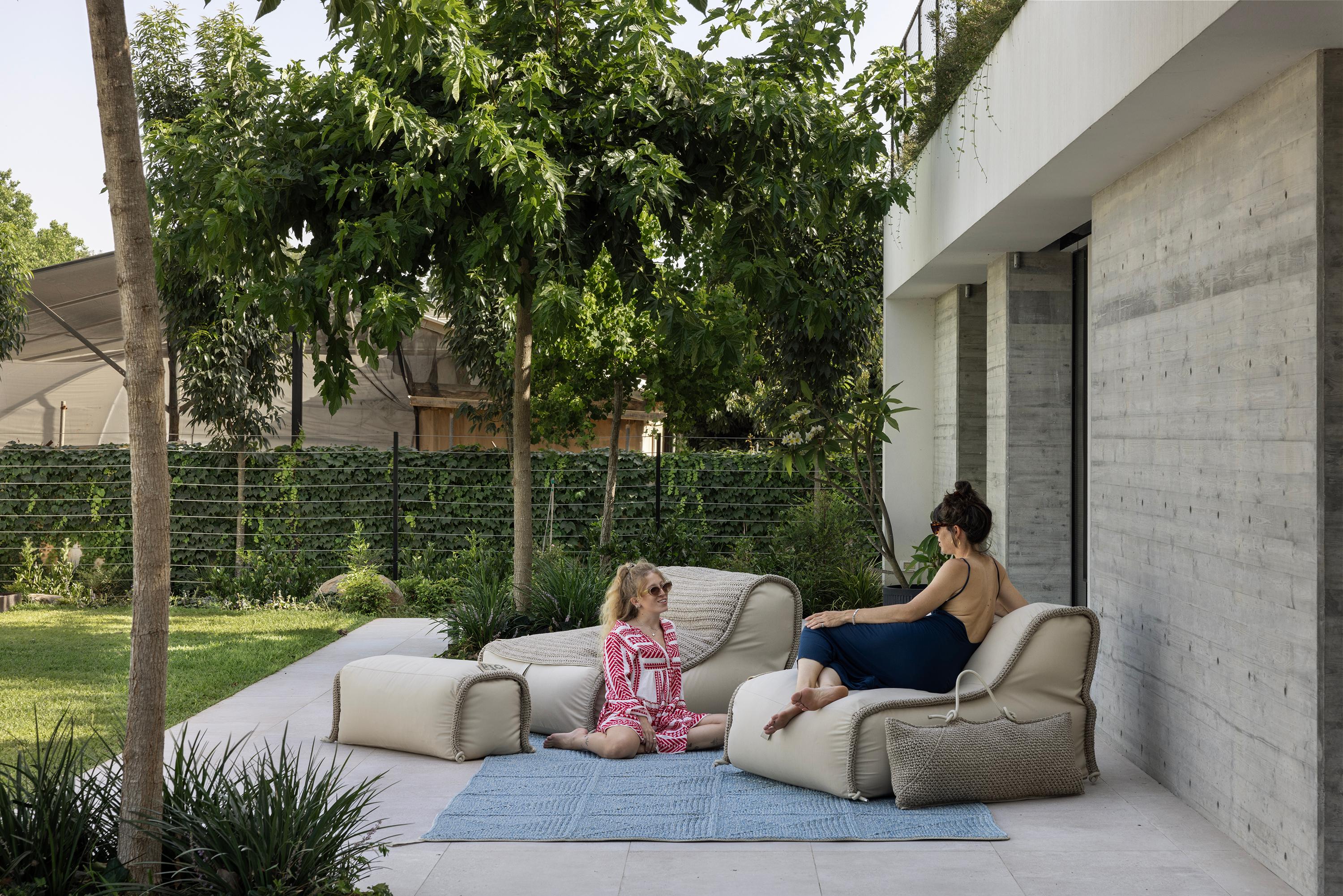 Metallo Tappeto asiatico 21st Century Blue Sand Outdoor Indoor 200x300 cm fatto a mano in vendita
