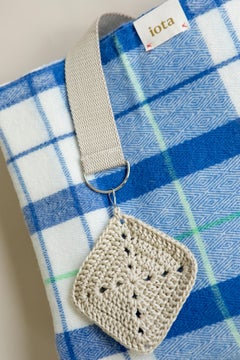 Asiatische blau-weiß karierte Riemendecke des 21. Jahrhunderts