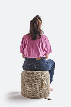 21ème siècle Asian Mocha Color Outdoor-Indoor Handmade Single Seat Pouf