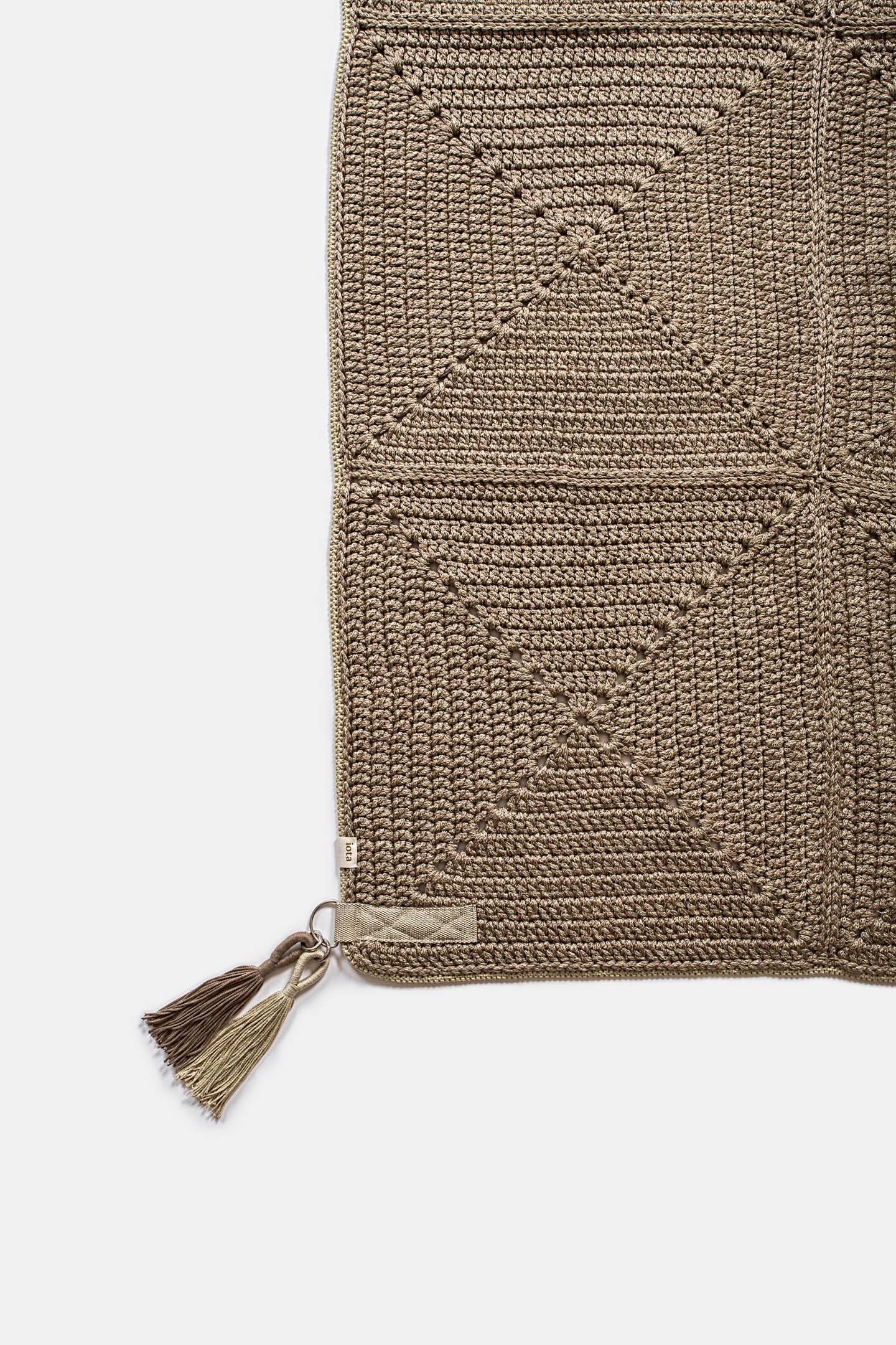 Israeli 21st Century Asian Brown Beige Outdoor Indoor 200x200 cm Handmade Crochet Rug For Sale