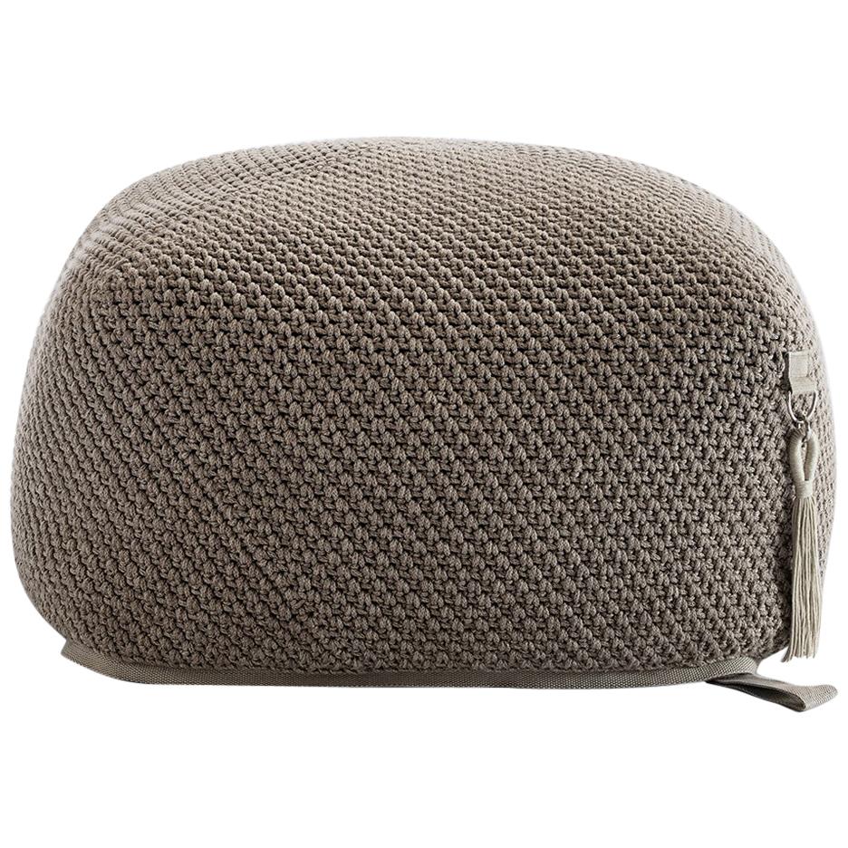 21st Century Asian Mocha Farbe Outdoor Indoor Handmade Pouf