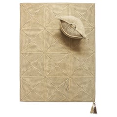 Asiatisches Set aus Teppich und Taschenkissen in Creme für den Außenbereich des 21. Jahrhunderts