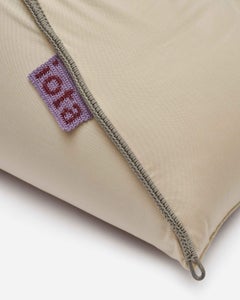 21st Century Asian Outdoor- und Indoor-Seil-Kontur-Dreieck-Sitzkissen – Kieselgrau
