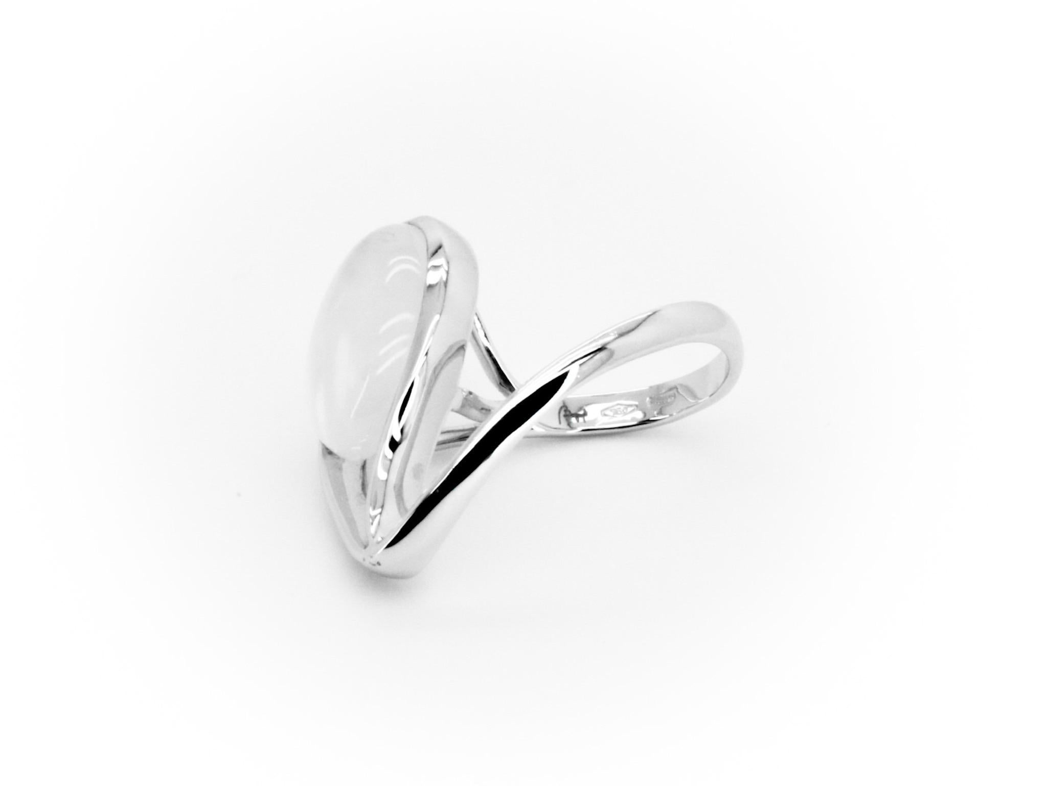 For Sale:  Labradorite Made in Italy Cosmic Innovatively Worn White Gold Cocktail Ring 3
