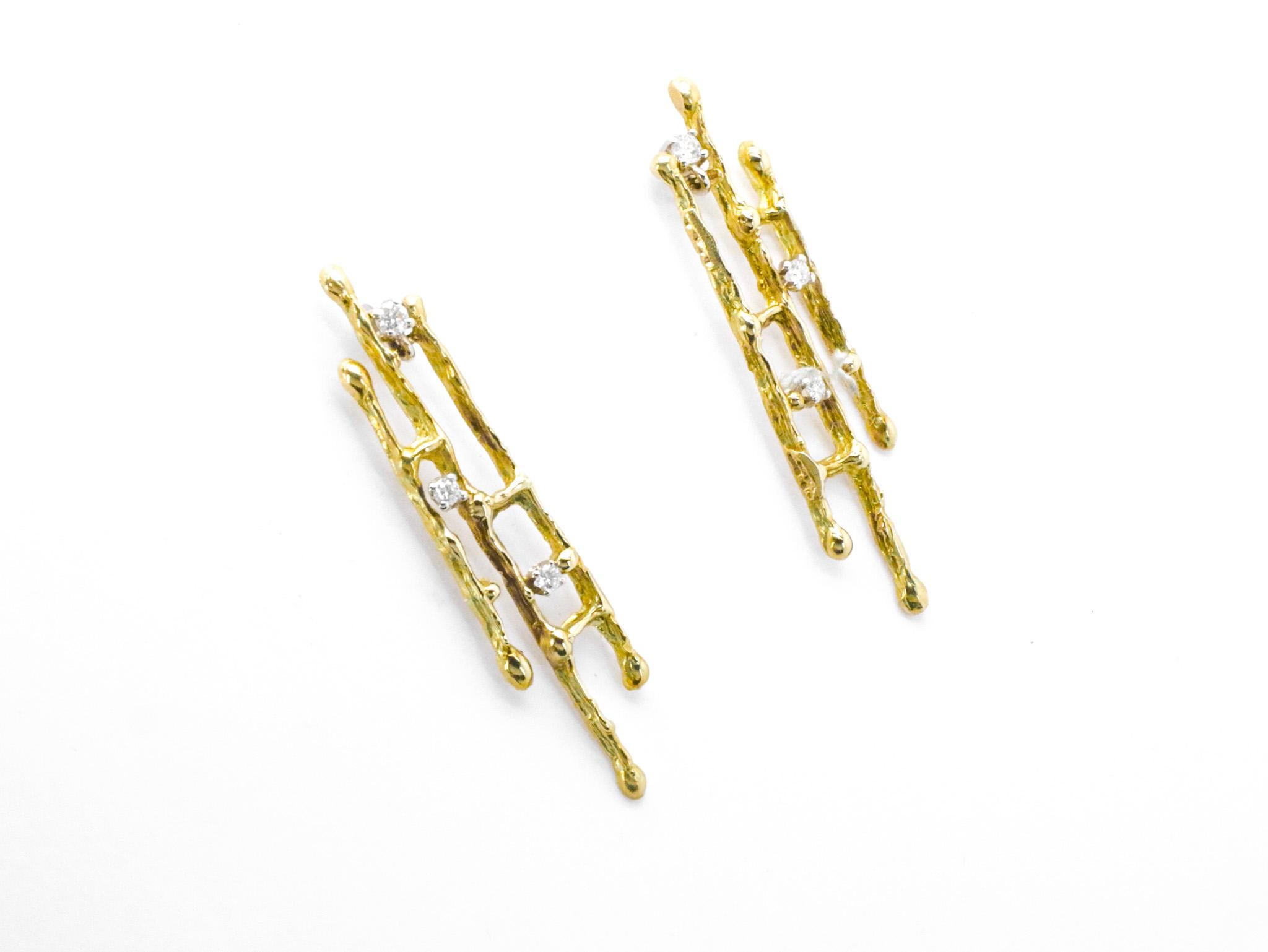 18k Yellow Gold Diamonds Made in Italy  Grounding Empowerment Dangle Earrings For Sale 4