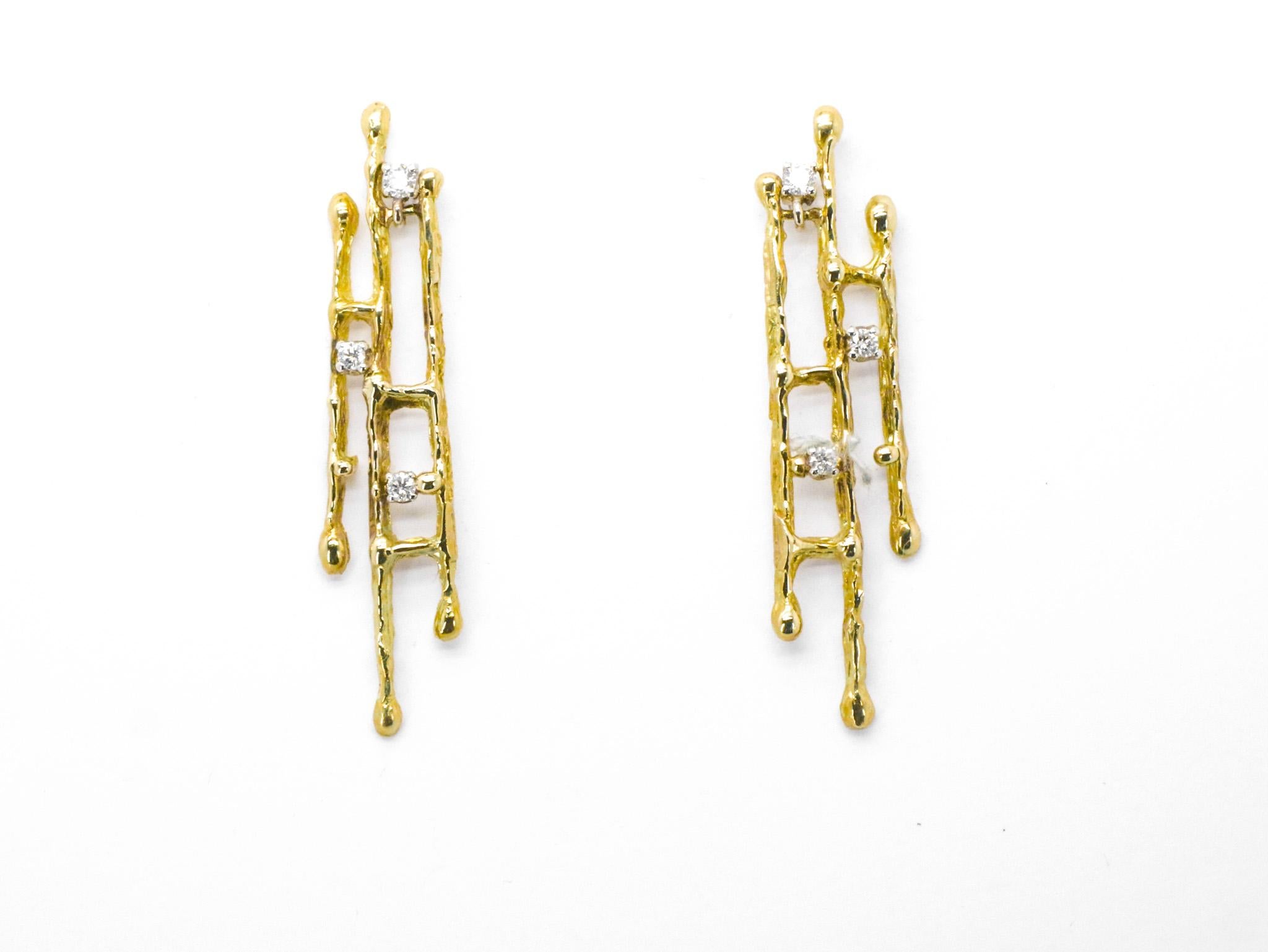 18k Yellow Gold Diamonds Made in Italy  Grounding Empowerment Dangle Earrings For Sale 2