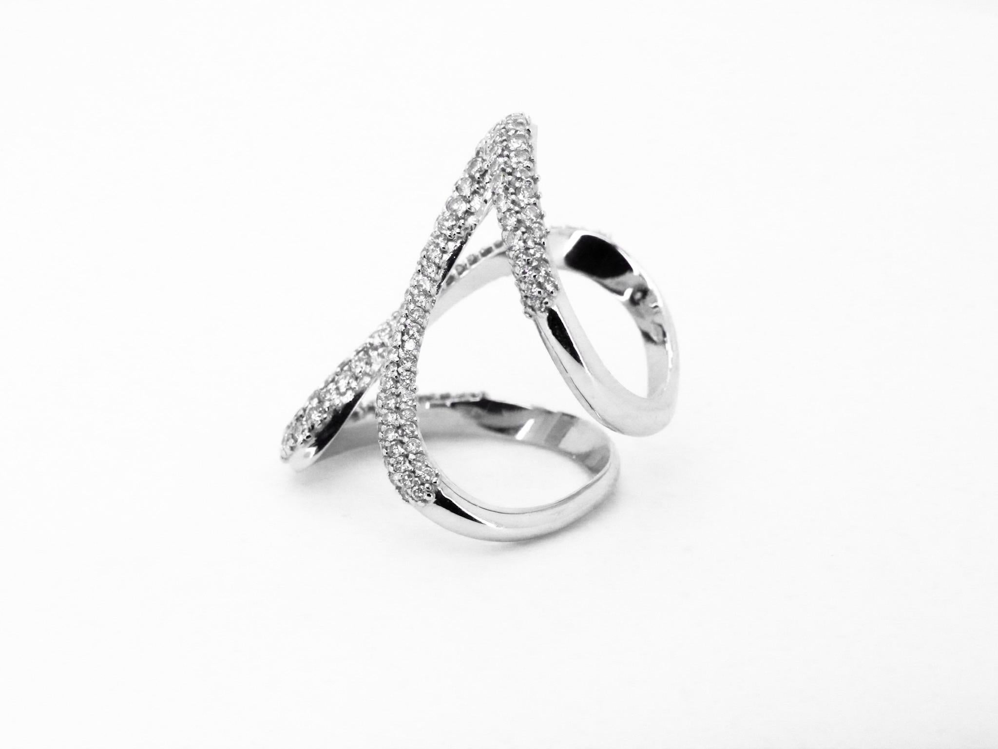 Beatrice Barzaghi Made in Italy Diamond Pave Awarded White Gold Engagement Ring In New Condition For Sale In Milan, IT
