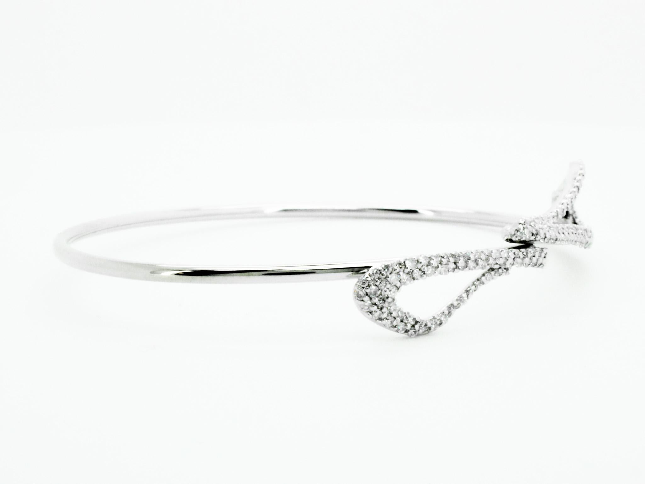 Beatrice Barzaghi Bracelet manchette délicat éthéré en or blanc pavé de diamants en vente 2