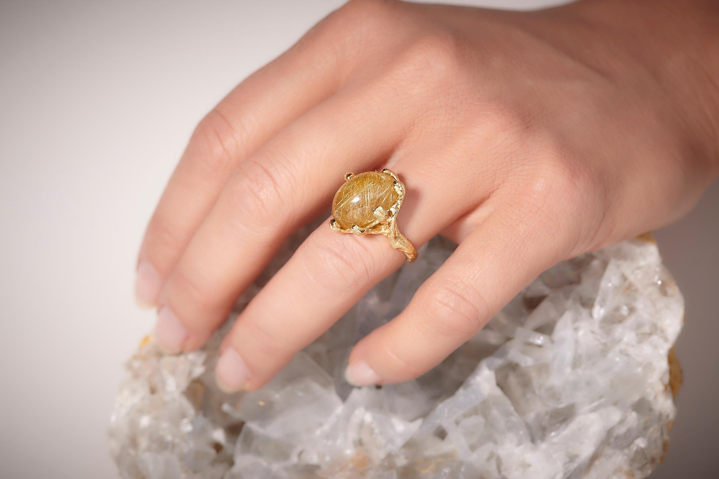 For Sale:  18K Yellow Gold Made in Italy Rutilated Quartz Grounding Asymmetry Cocktail Ring 2