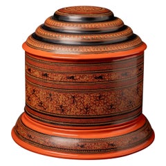 Magnifique boîte à bétel birmane du XXIe siècle, de fabrication récente, provenant de Birmanie