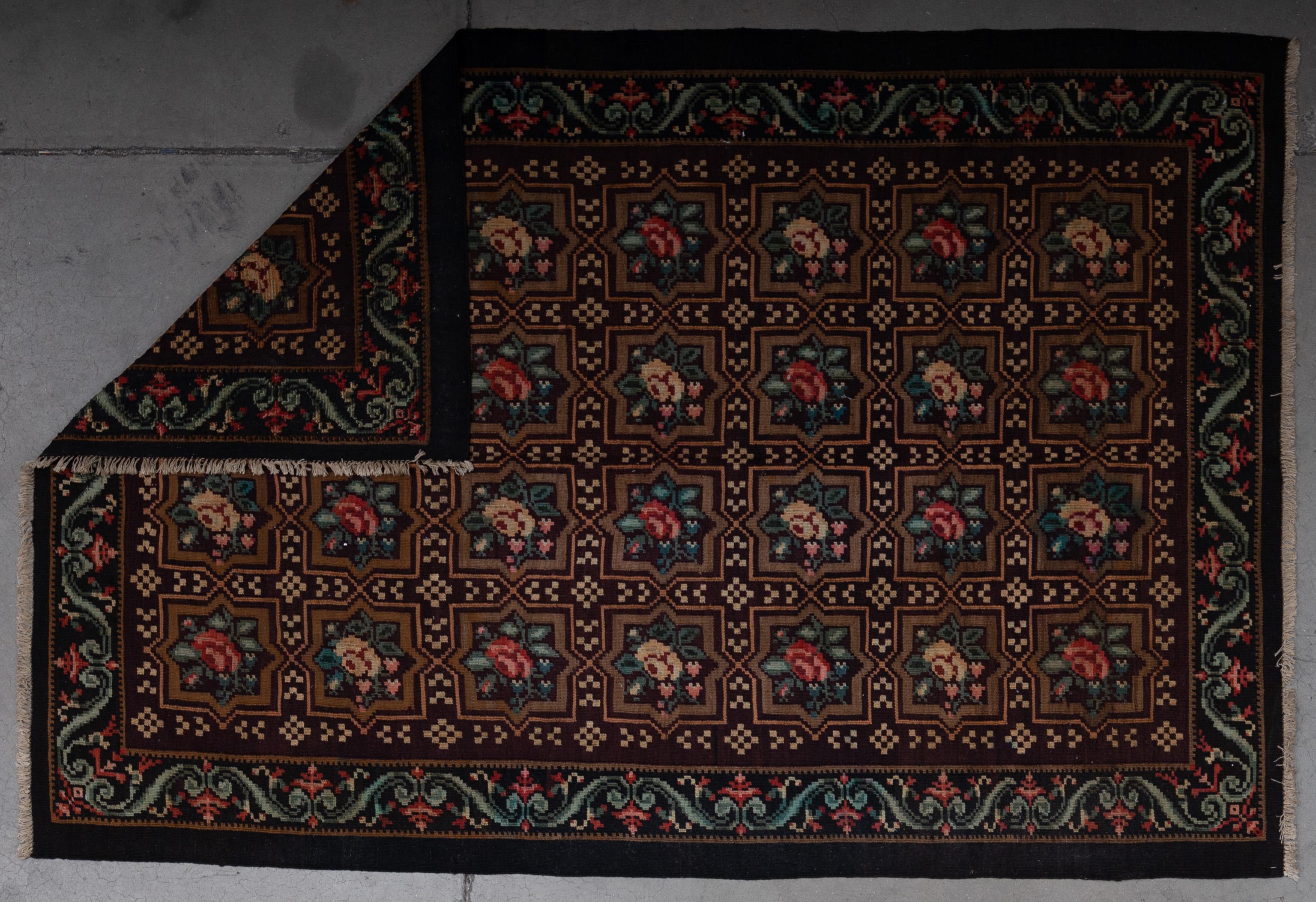 Tissé à la main Tapis de Bessarabie du 21e siècle en vente