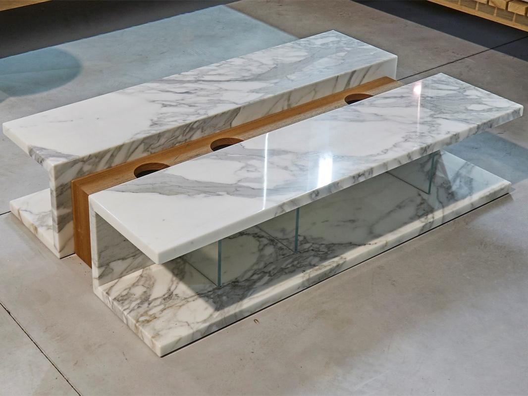 Contemporary 21st Century Bettogli White Statuario Marble Teakwood Low Table For Sale