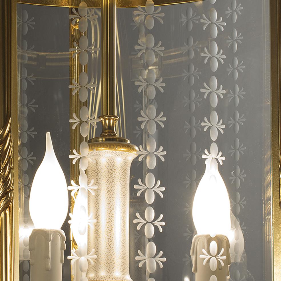 Italian 21st Century, Big Lantern with 5-Lights, Porcelain, Glass and Golden Bronze For Sale