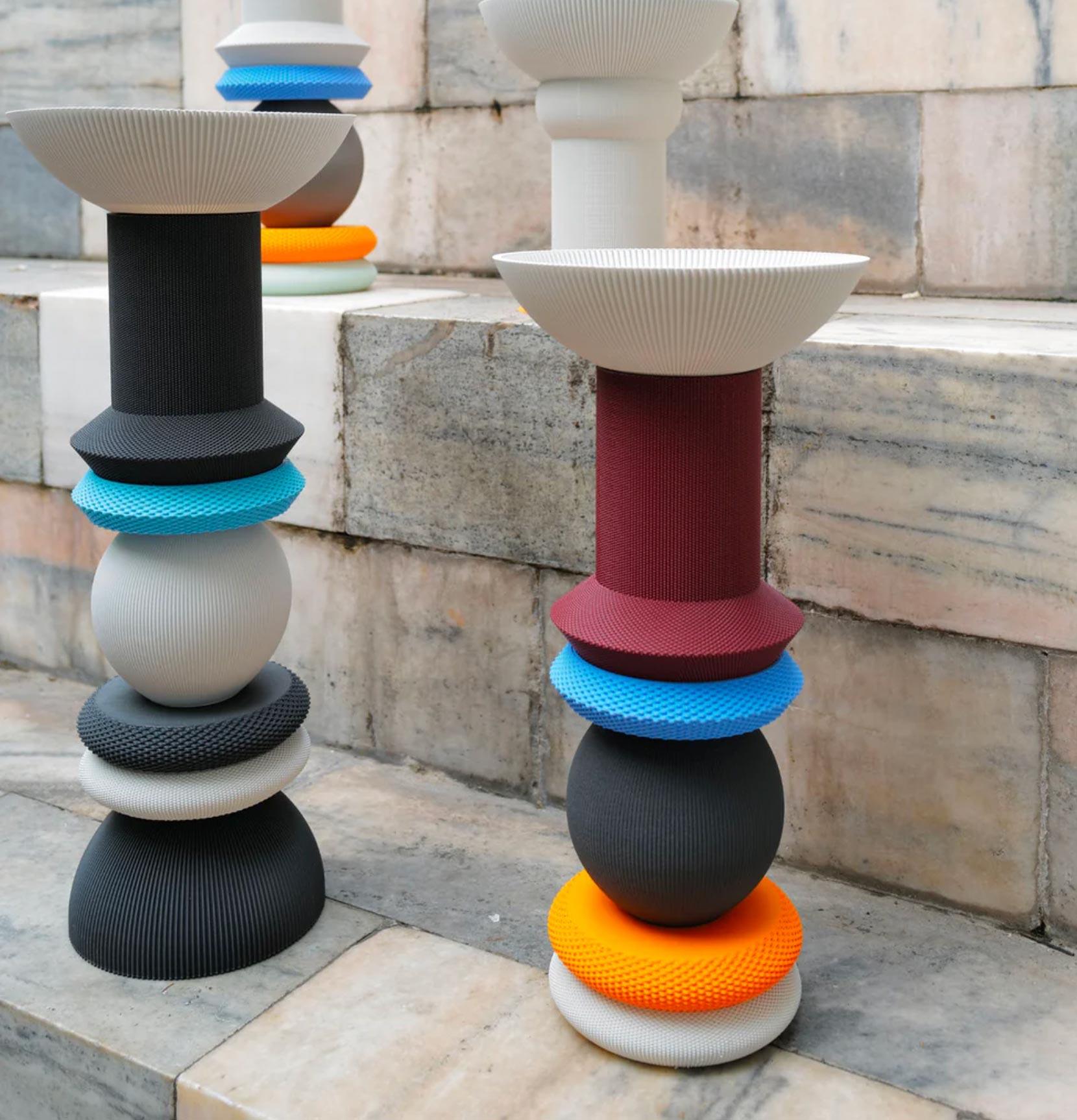 Plastica Totem in bioplastica del 21° secolo Torri Spontanee Scultura realizzata in 3D, Italia in vendita