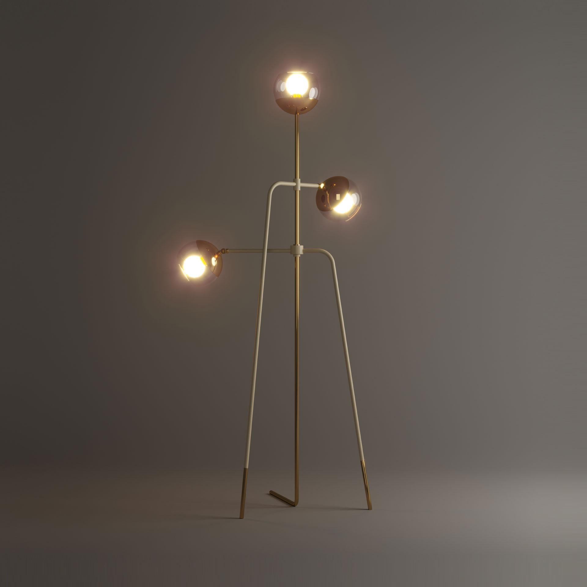 Laiton 21st Century Black Widow Lamp Floor Lamp Brass Glass en vente