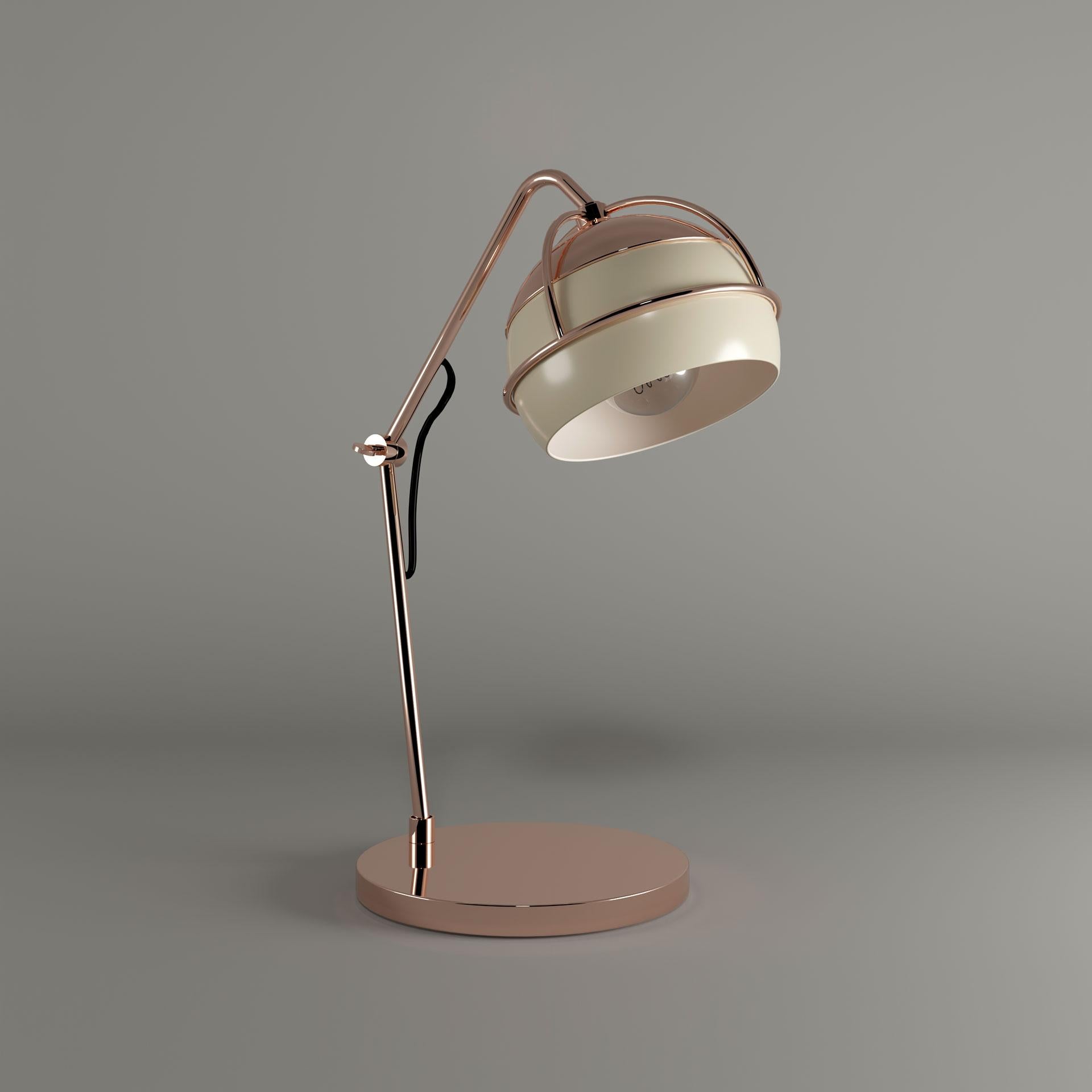 Lampe de bureau femme noire du 21e siècle en laiton et verre fabriquée au Portugal par Creativemary en vente 2