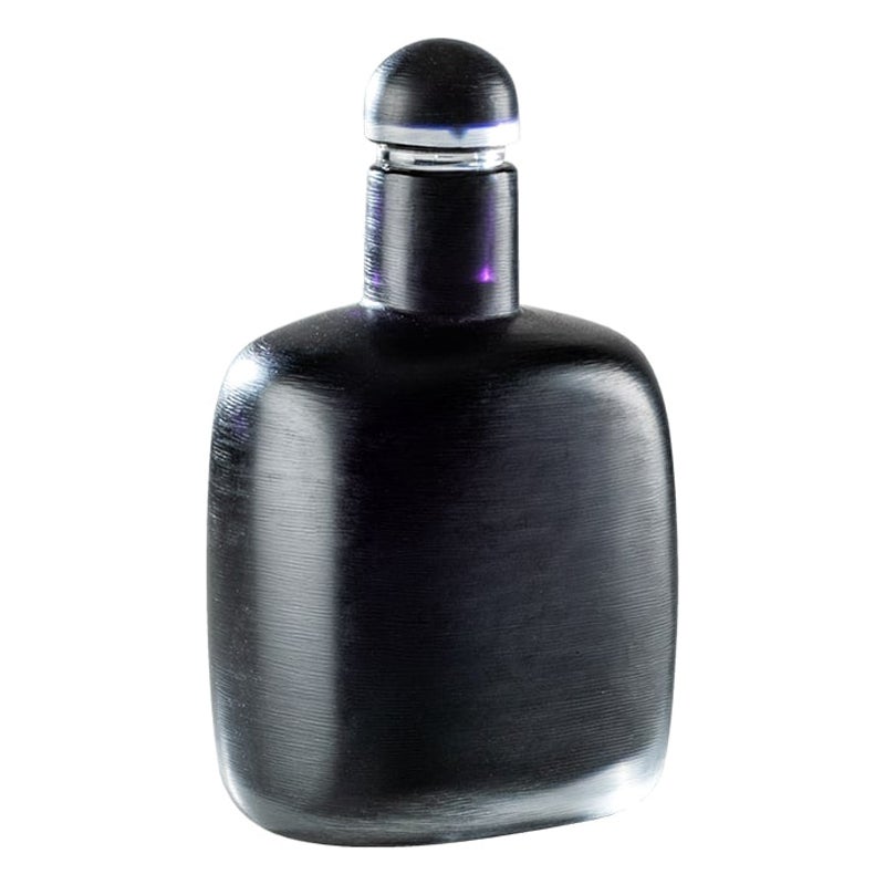 Botella de cristal inciso Bottiglie del siglo XXI en violeta de Paolo Venini