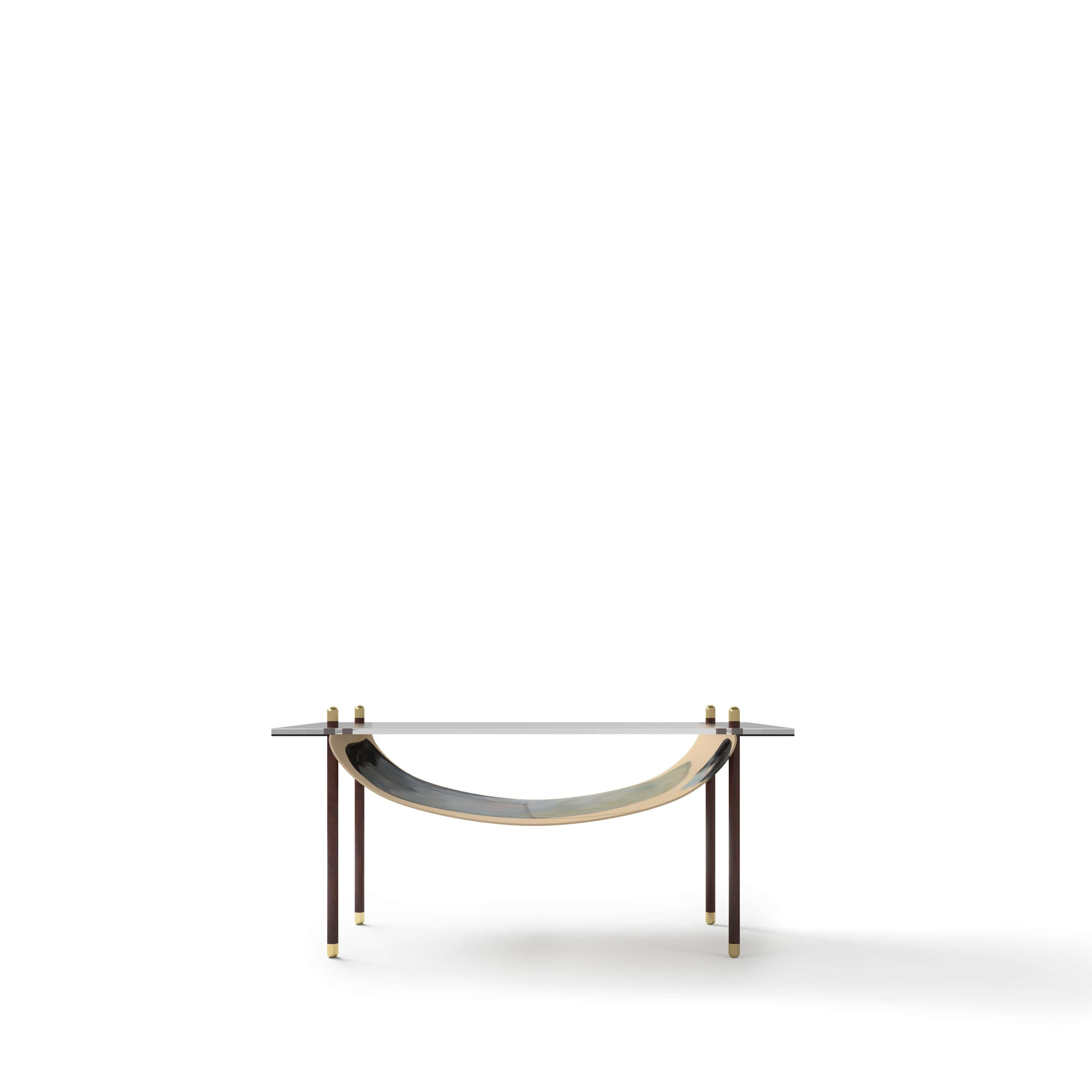 Brooklyn takes its inspiration from the iconic Brooklyn bridge - hybrid suspension bridge in New York City, which is one of the first and largest bridges built of steel. Brooklyn coffee table consists of two support bases: an upper glass base, and a