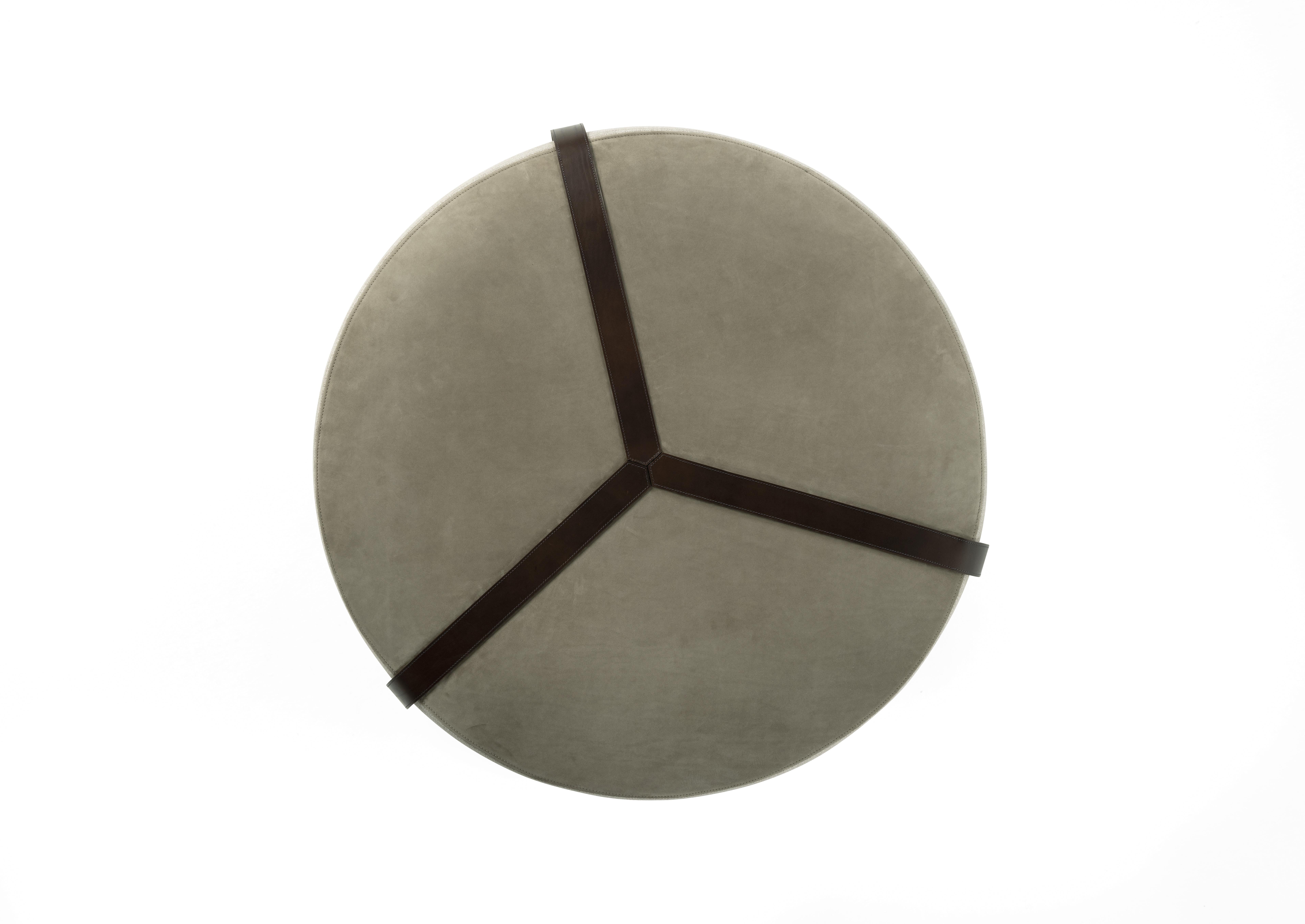 Moderno Pouf Brooklyn del XXI secolo in pelle e tessuto di Gianfranco Ferré Home in vendita