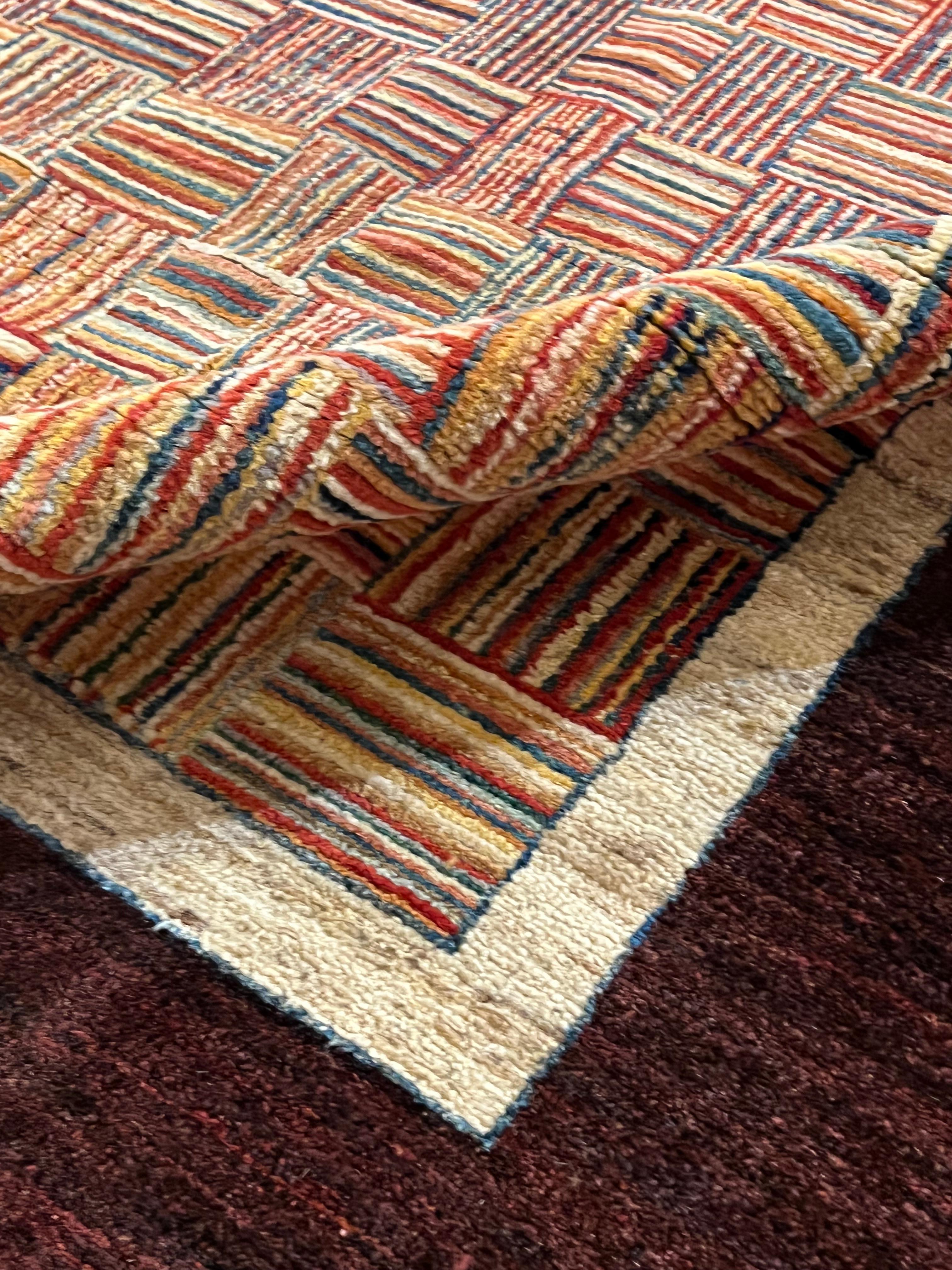Brauner und erdfarbener geometrischer Chuk Palu-Teppich aus Afghanistan, 21. Jahrhundert (21. Jahrhundert und zeitgenössisch) im Angebot
