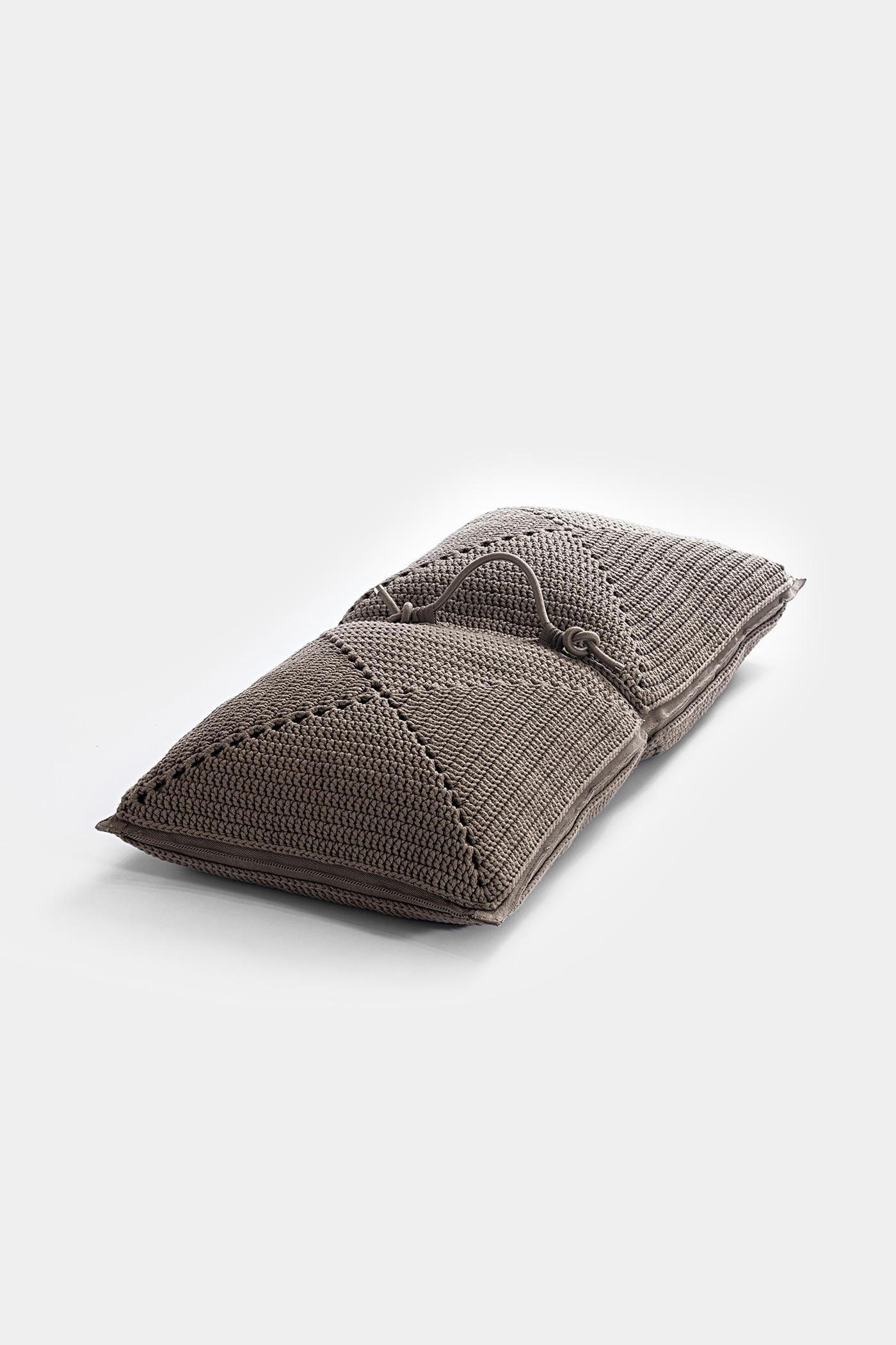 21st Century Brown Black Outdoor Indoor Rug, Bag Cushion, and Double Cushion Set For Sale 3