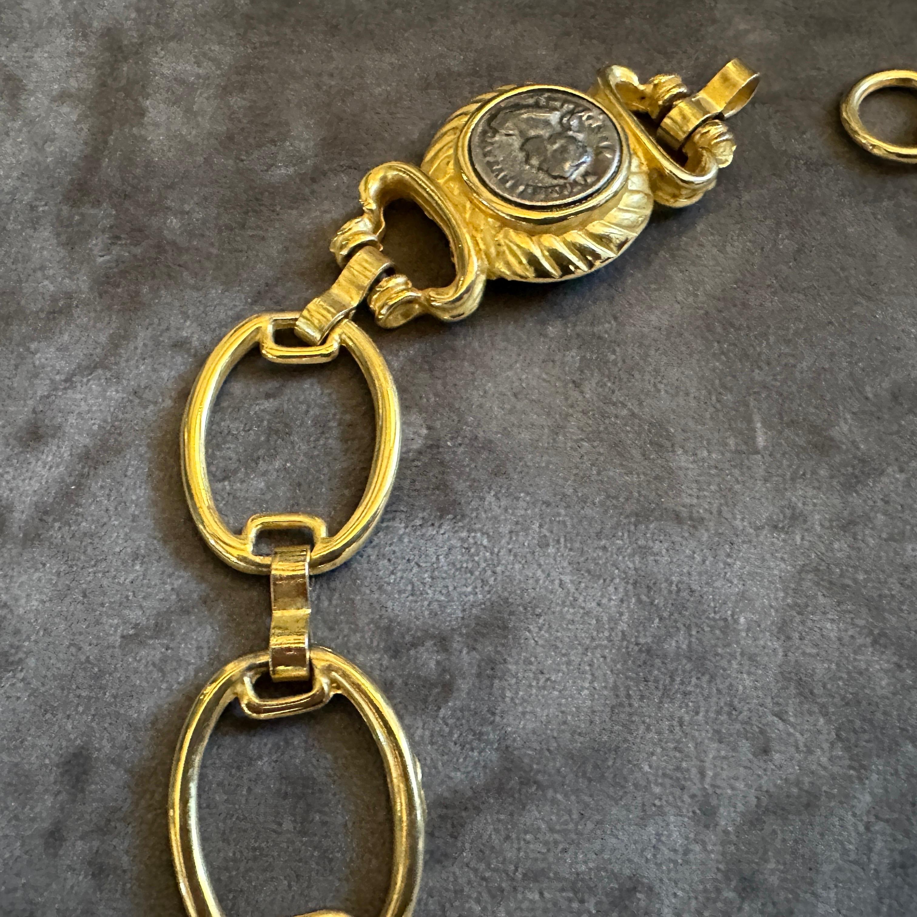 Collana in ottone e Monet del 21° secolo in stile Bulgari in vendita 3