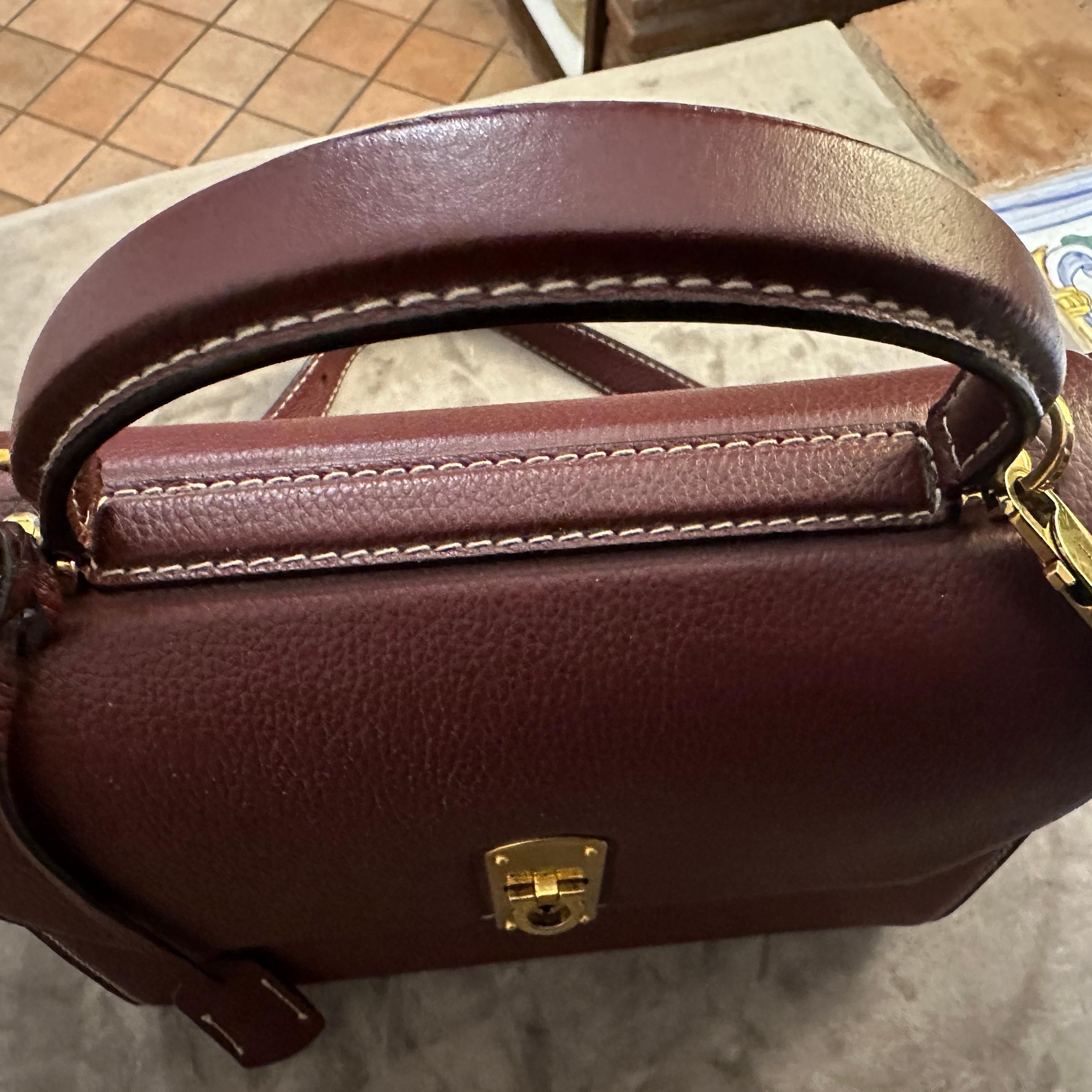 21st Century Burgundy Leather Bag by Ferragamo In Excellent Condition For Sale In Aci Castello, IT