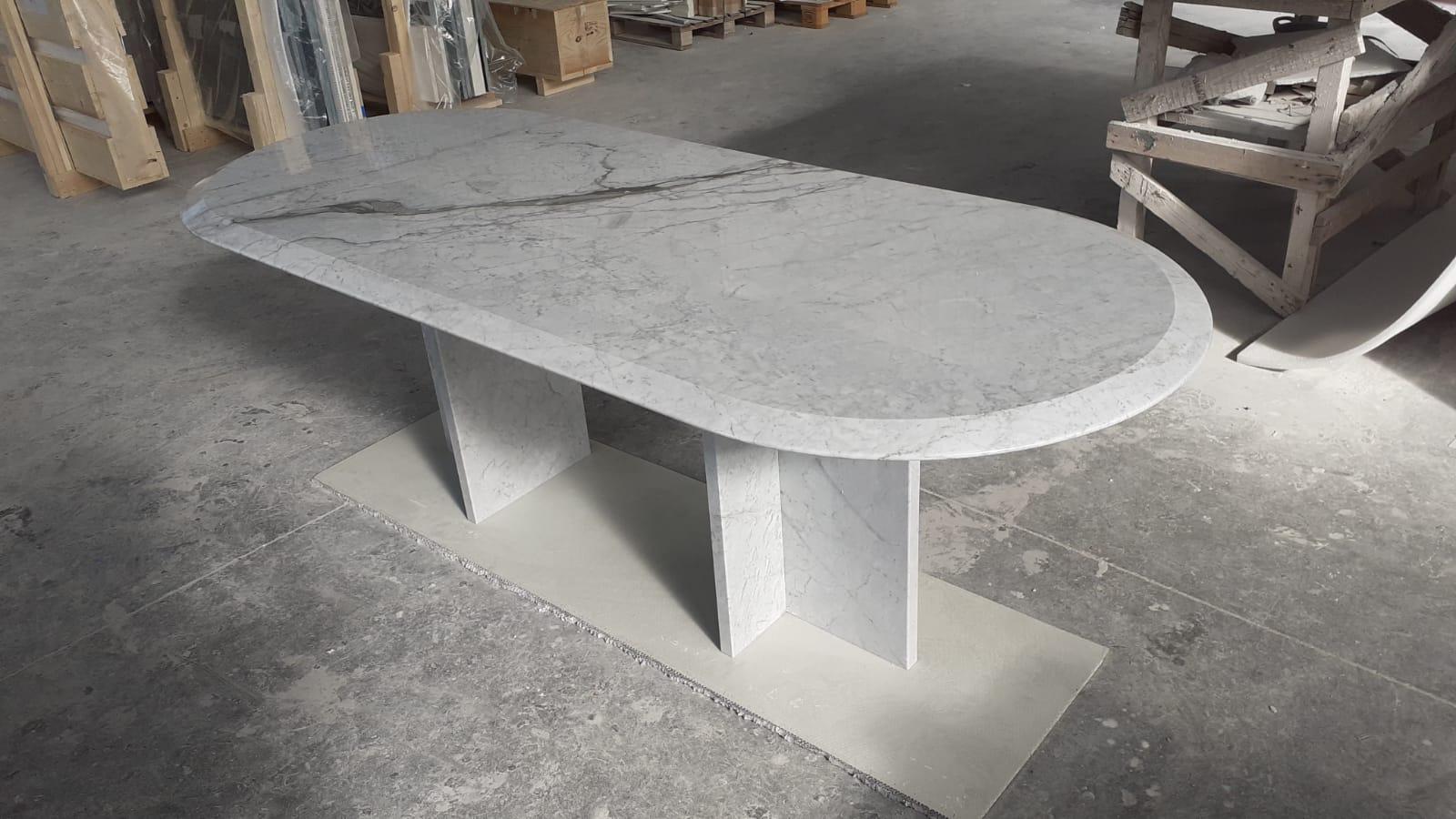 Contemporary 21st Century by A.Castiglioni Oval Living Room Marble Table in White Carrara For Sale