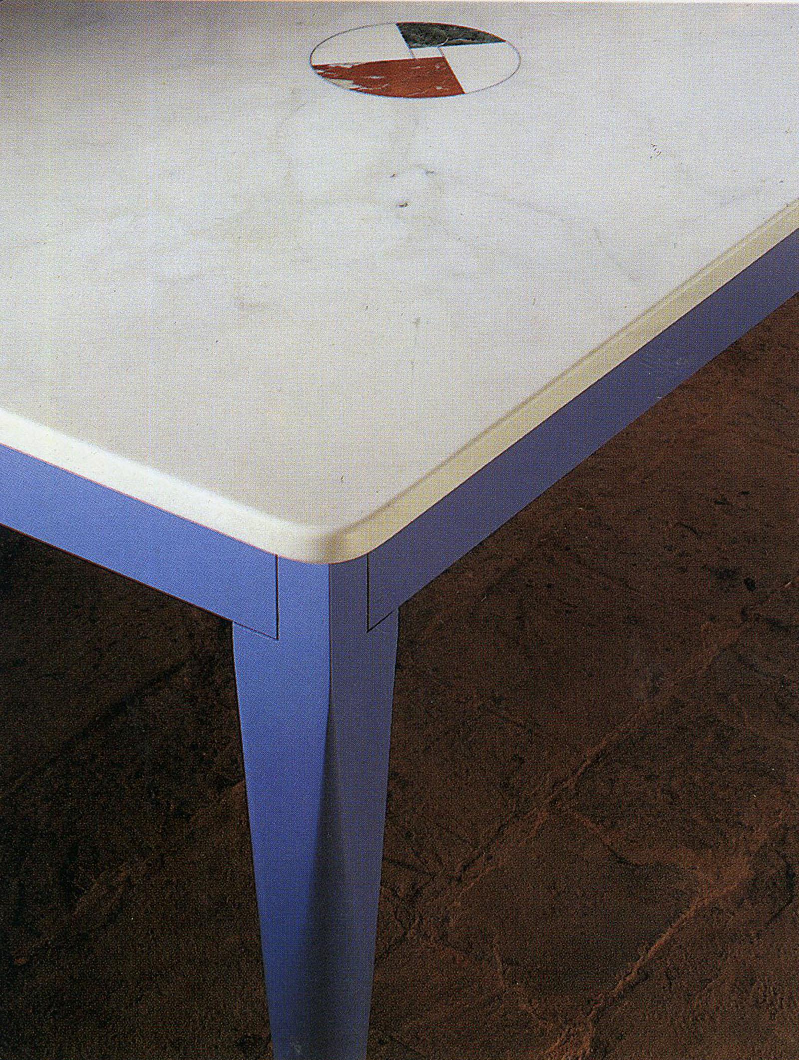 Marbre 21e siècle par Arch Adolfo Natalini table à plateau en marbre avec structure en bois de hêtre en vente