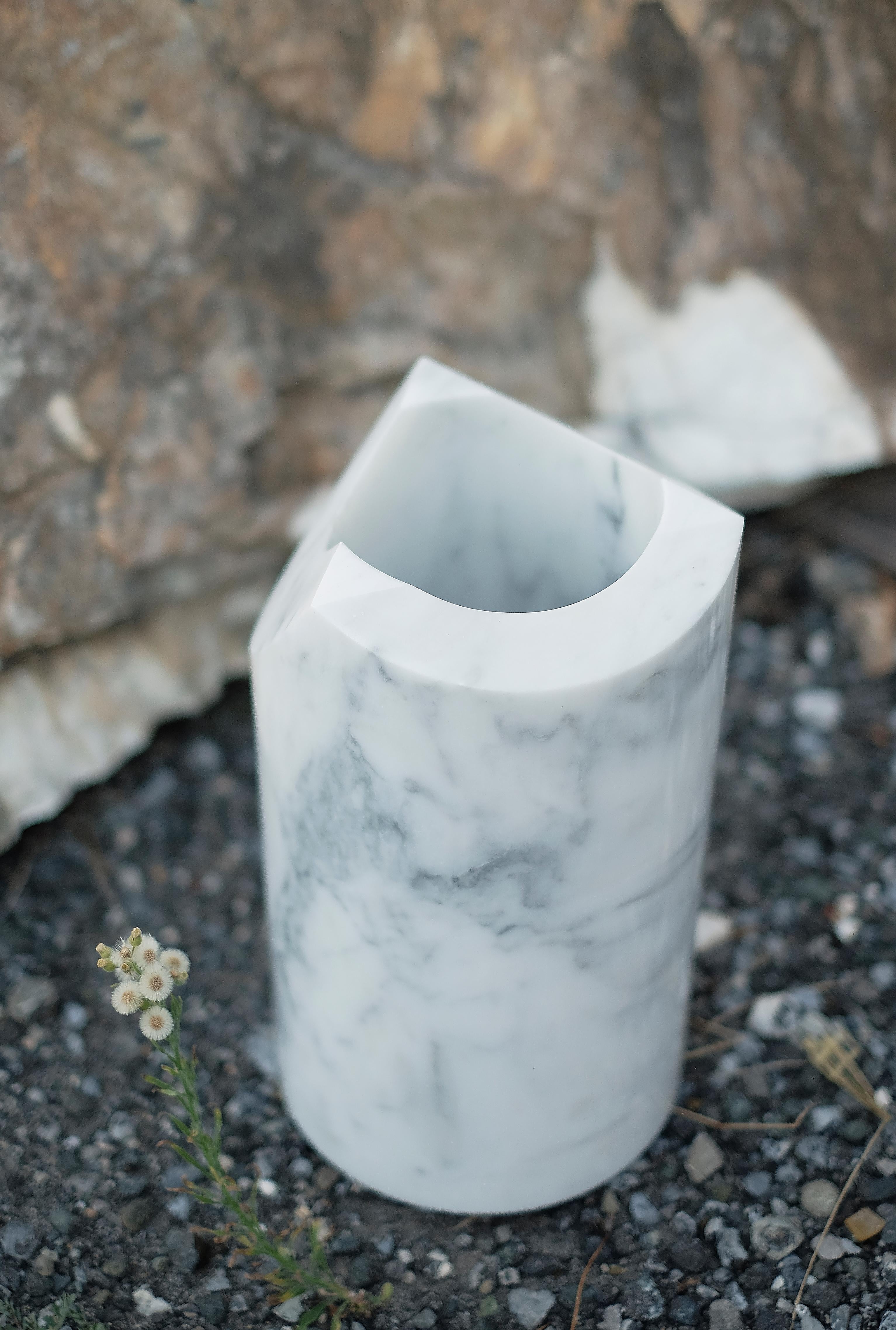 Marble sculpture vase 
