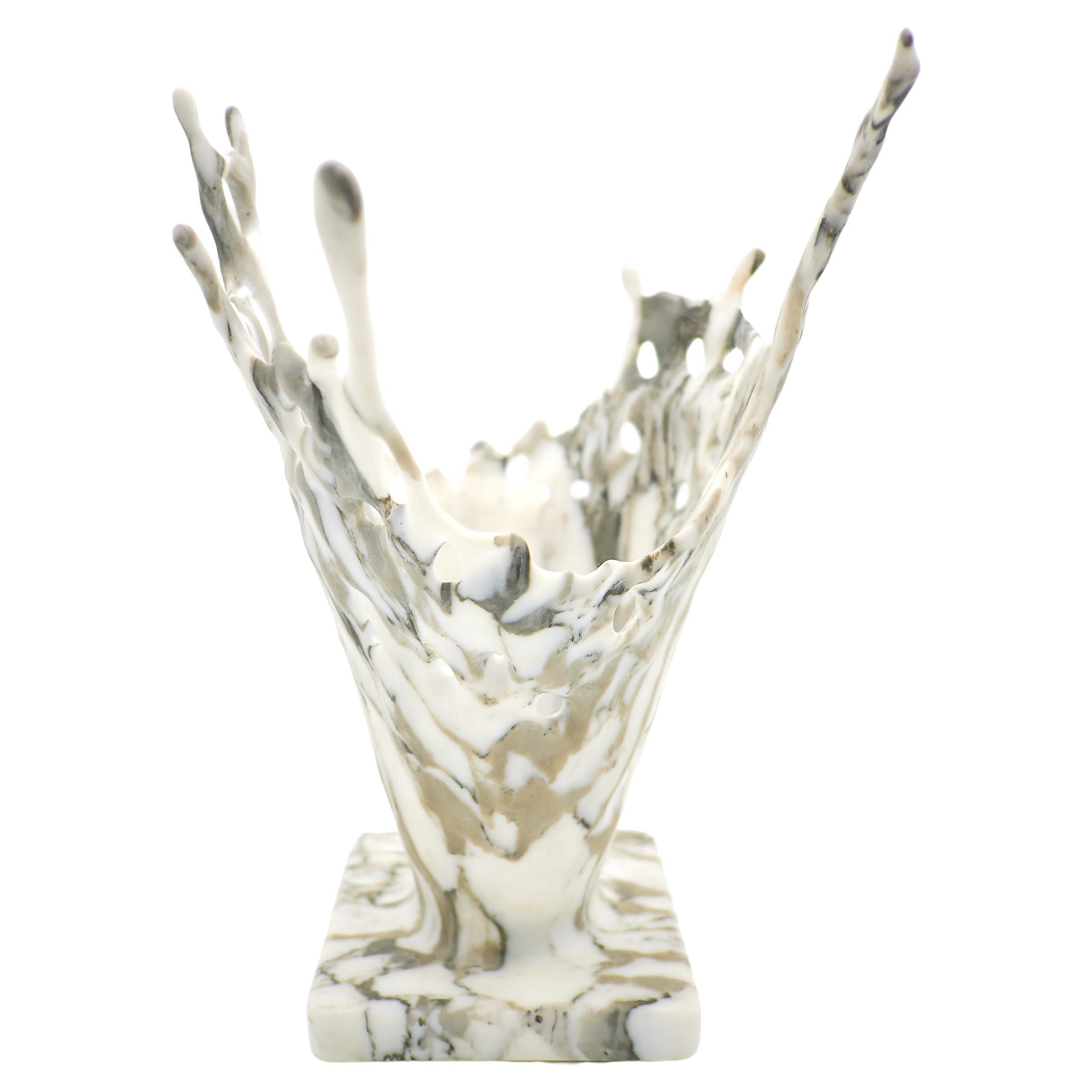 Vase en sculpture en marbre « SPLASH » de Bruno Tarabella, XXIe siècle