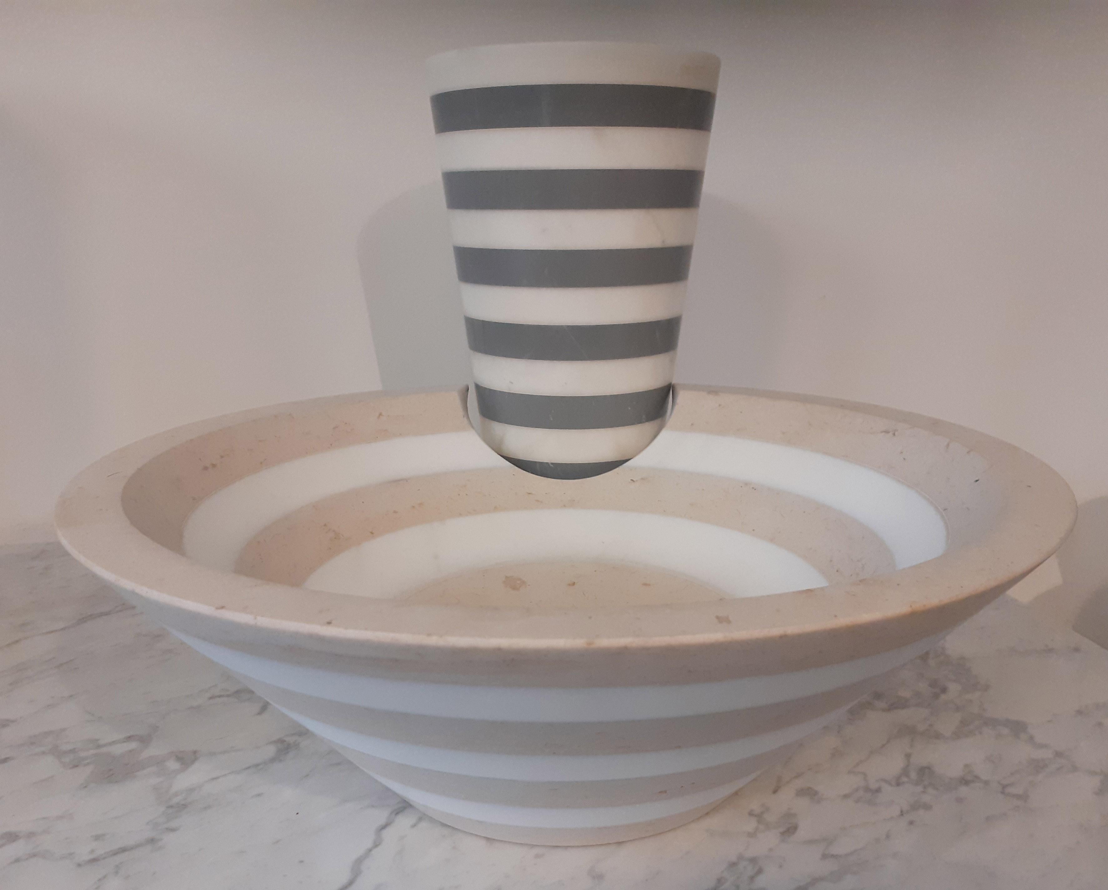 21° Secolo di D. Palterer Vaso da Giardino Scultura in Marmo Bianco Carrara Statuario In condizioni Nuovo in vendita a massa, IT