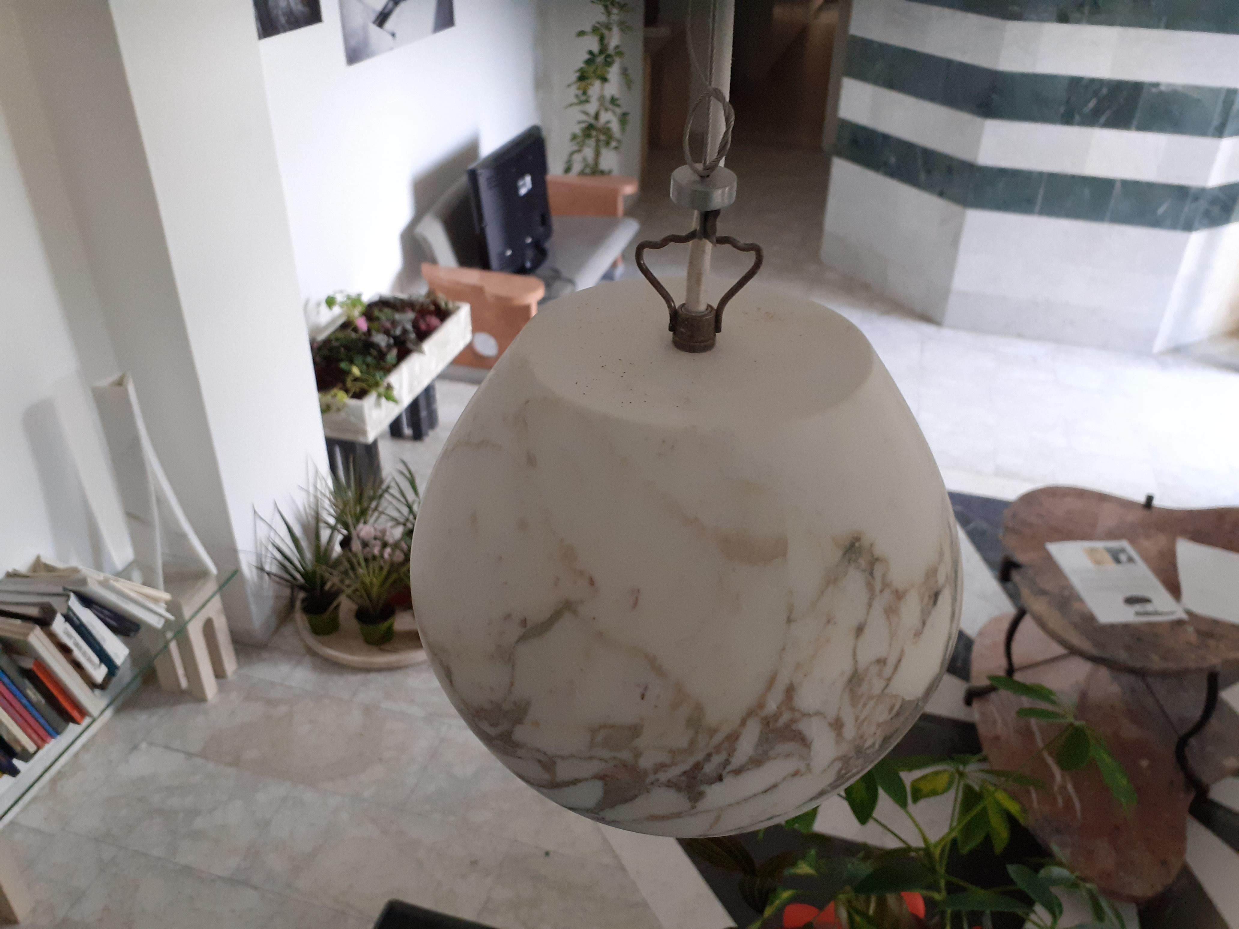 italien Lampe à suspension Calacatta Charlotte, 21e siècle par Feix & Merlin en vente