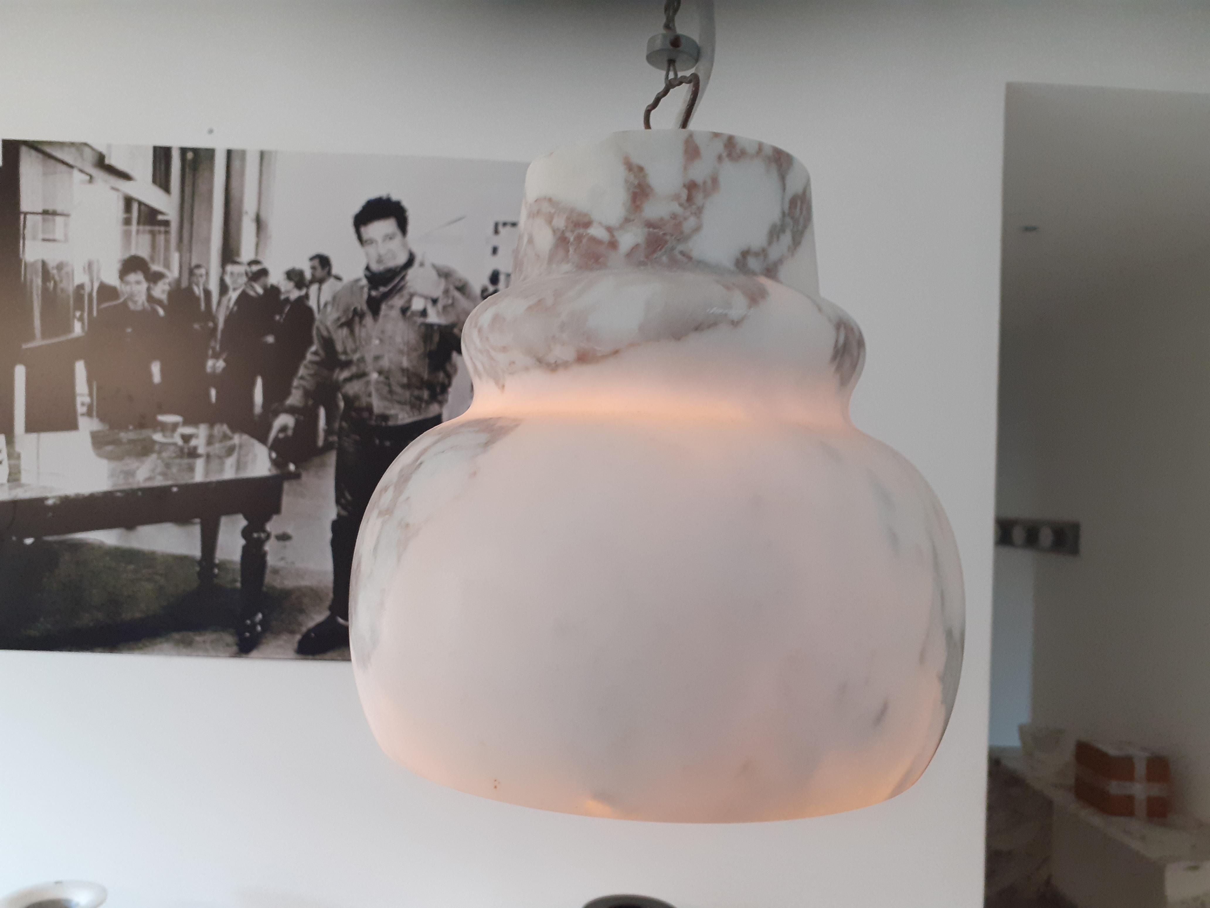Moderno Lampada a sospensione in marmo 21st Century by Feix & Merlin Wentworth in Calacatta in vendita