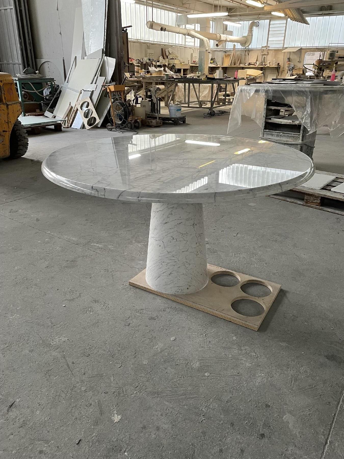 21st Century by Giusti/Di Rosa Colonnata Round Marble Table with Conical Base For Sale 2