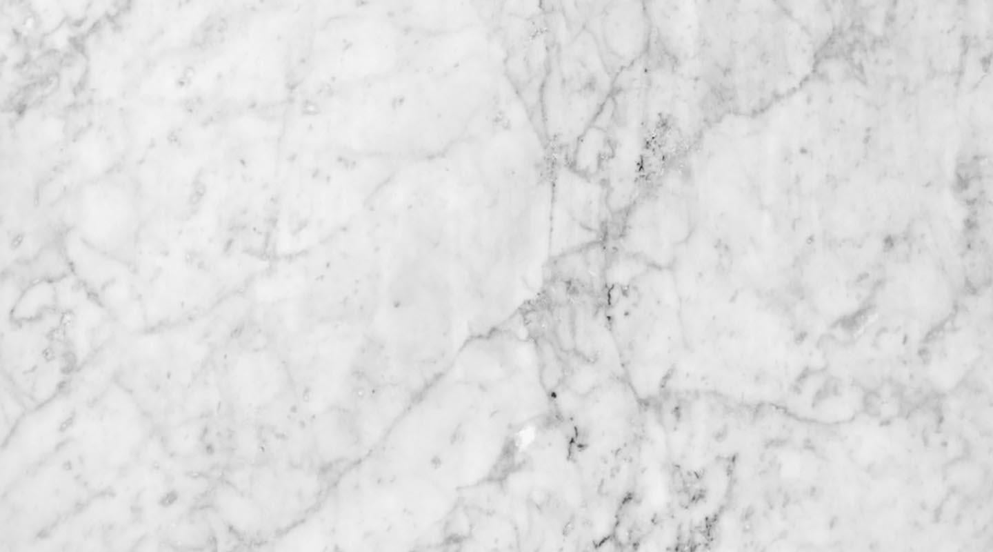 Fait main 21e siècle par G. Lazzotti GRECA Table basse italienne en marbre de Carrare blanc en vente