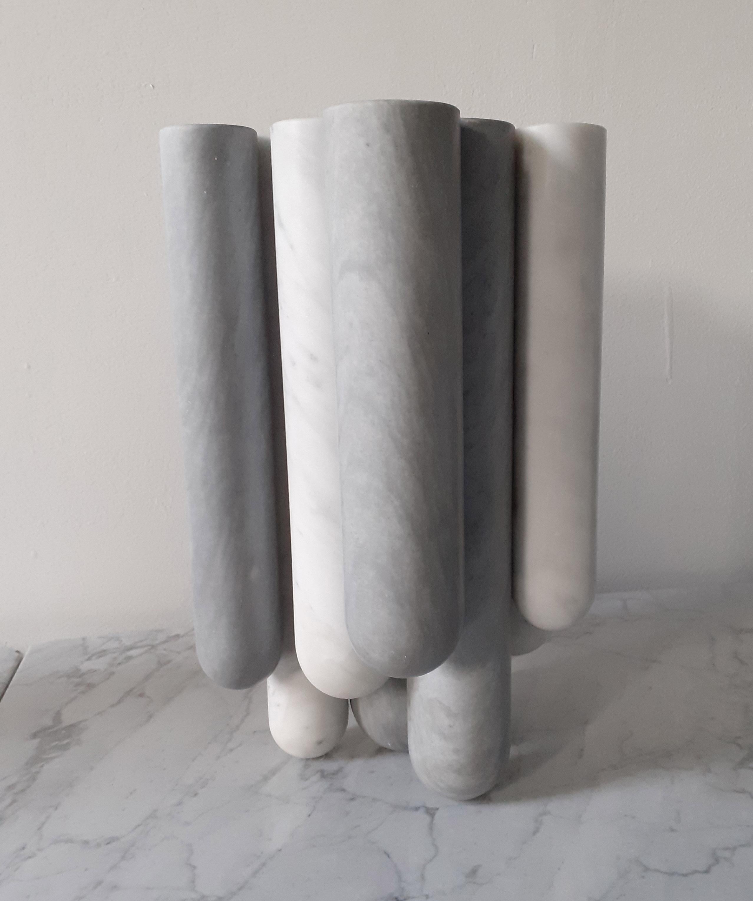 Moderne 21e siècle par M.Crasset Statuario & Bardiglio, sculpture de jardin en marbre en vente