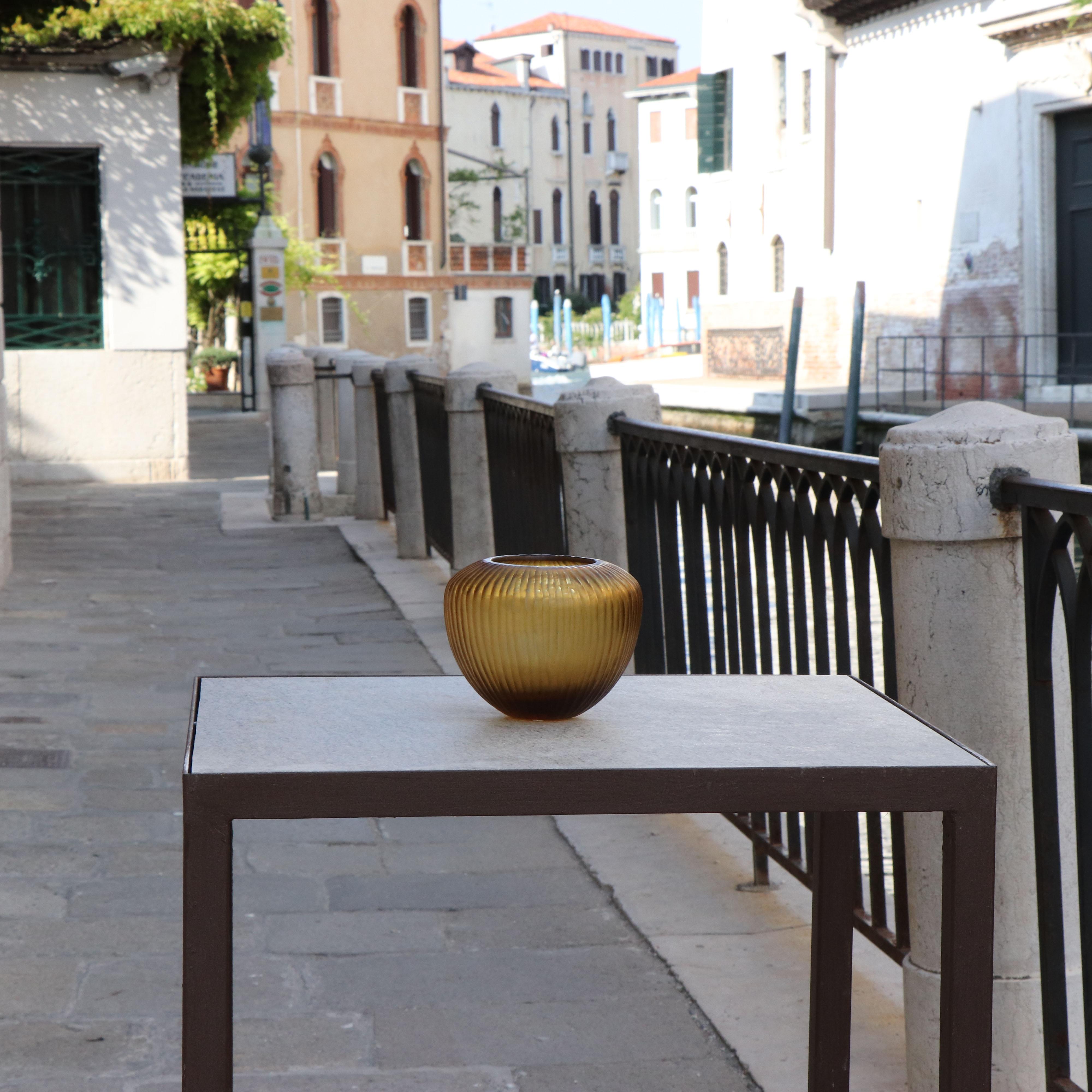 21st Century by Micheluzzi Glass Goccia Honey Vase Handmade Murano Glass In New Condition In Venice, IT