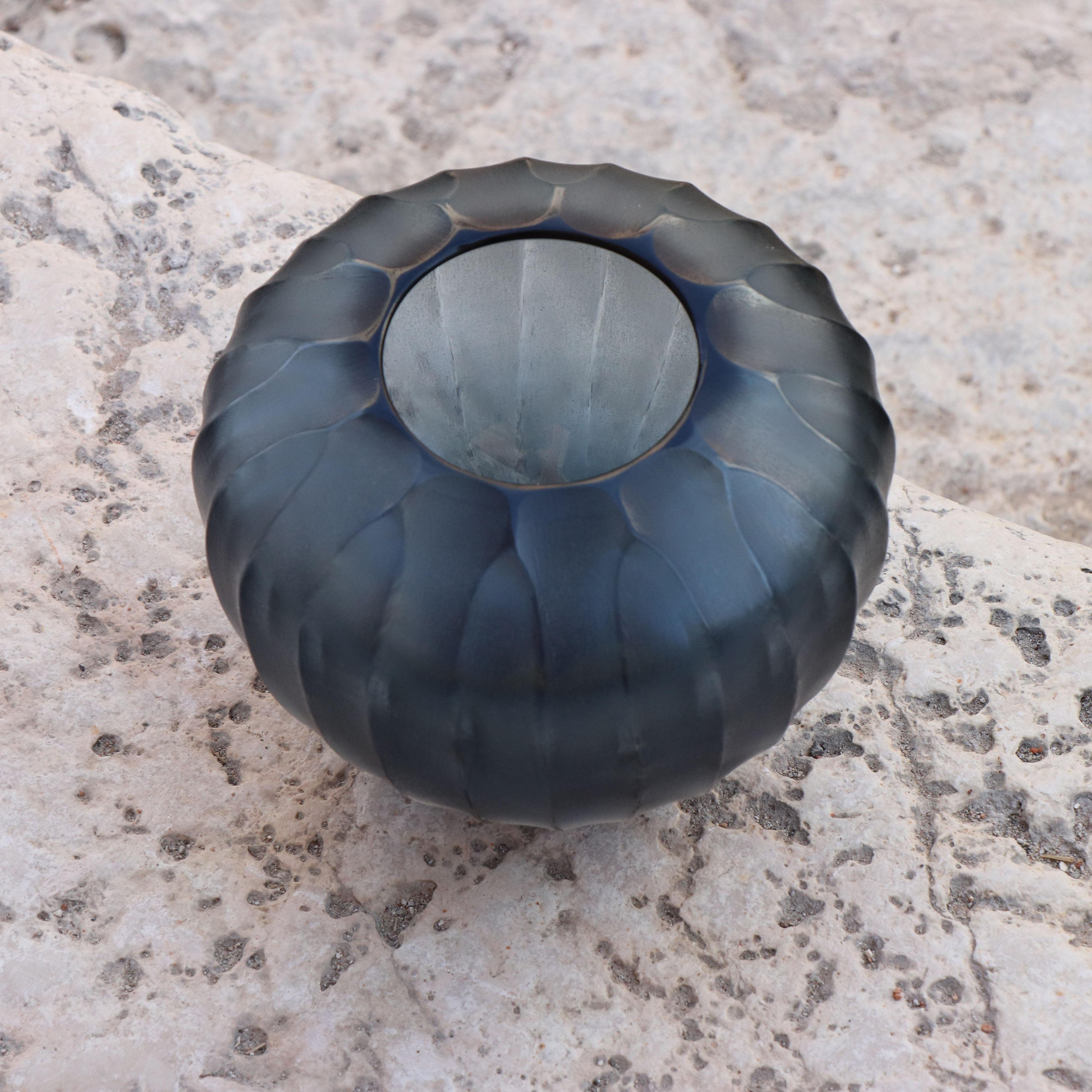 Hand-Carved 21st Century by Micheluzzi Glass Goccia Ocean Blue Vase Handmade Murano Glass For Sale