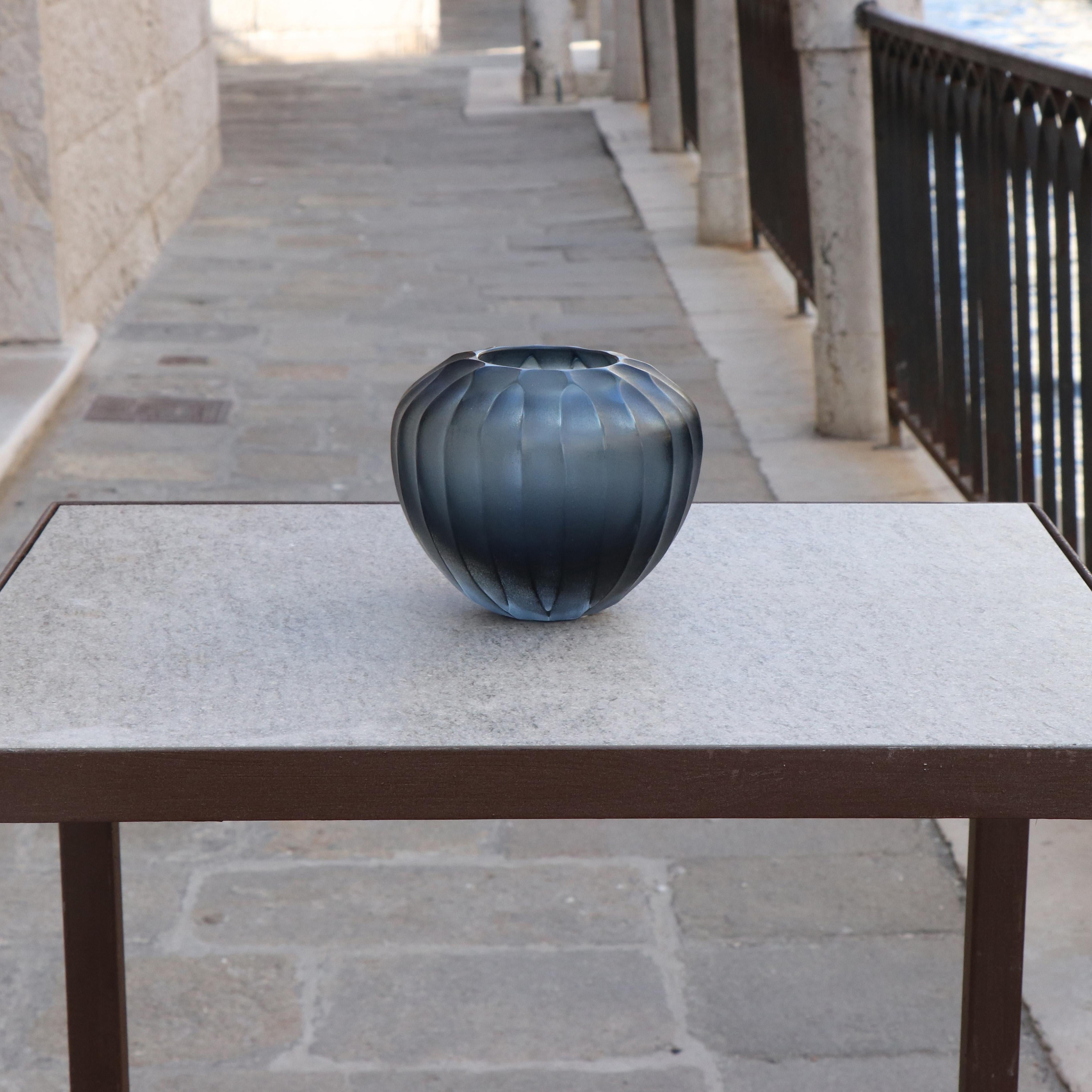 21st Century by Micheluzzi Glass Goccia Ocean Blue Vase Handmade Murano Glass In New Condition For Sale In Venice, IT