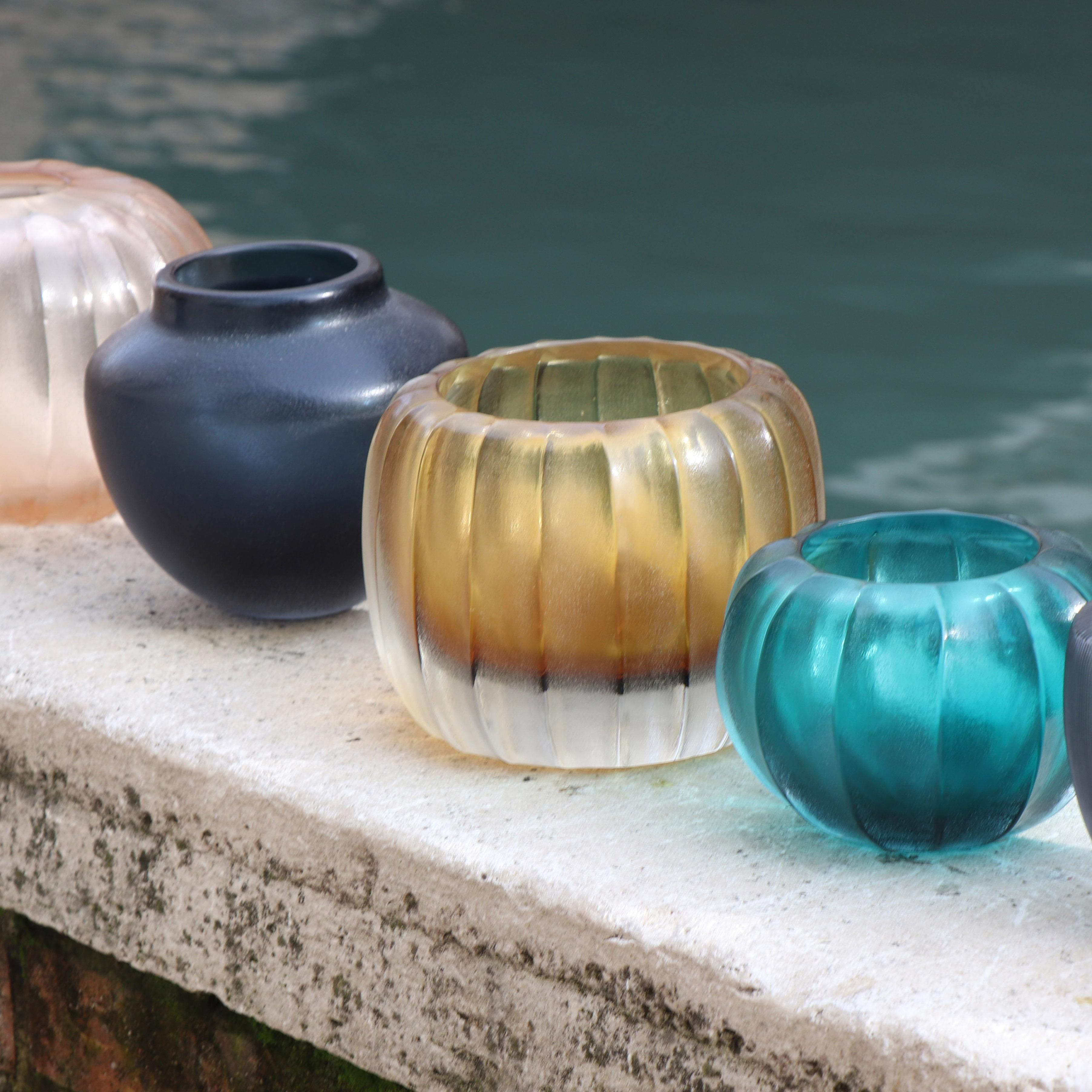 21st Century by Micheluzzi Glass Pozzo Honey Vase Handmade Murano Glass In New Condition For Sale In Venice, IT