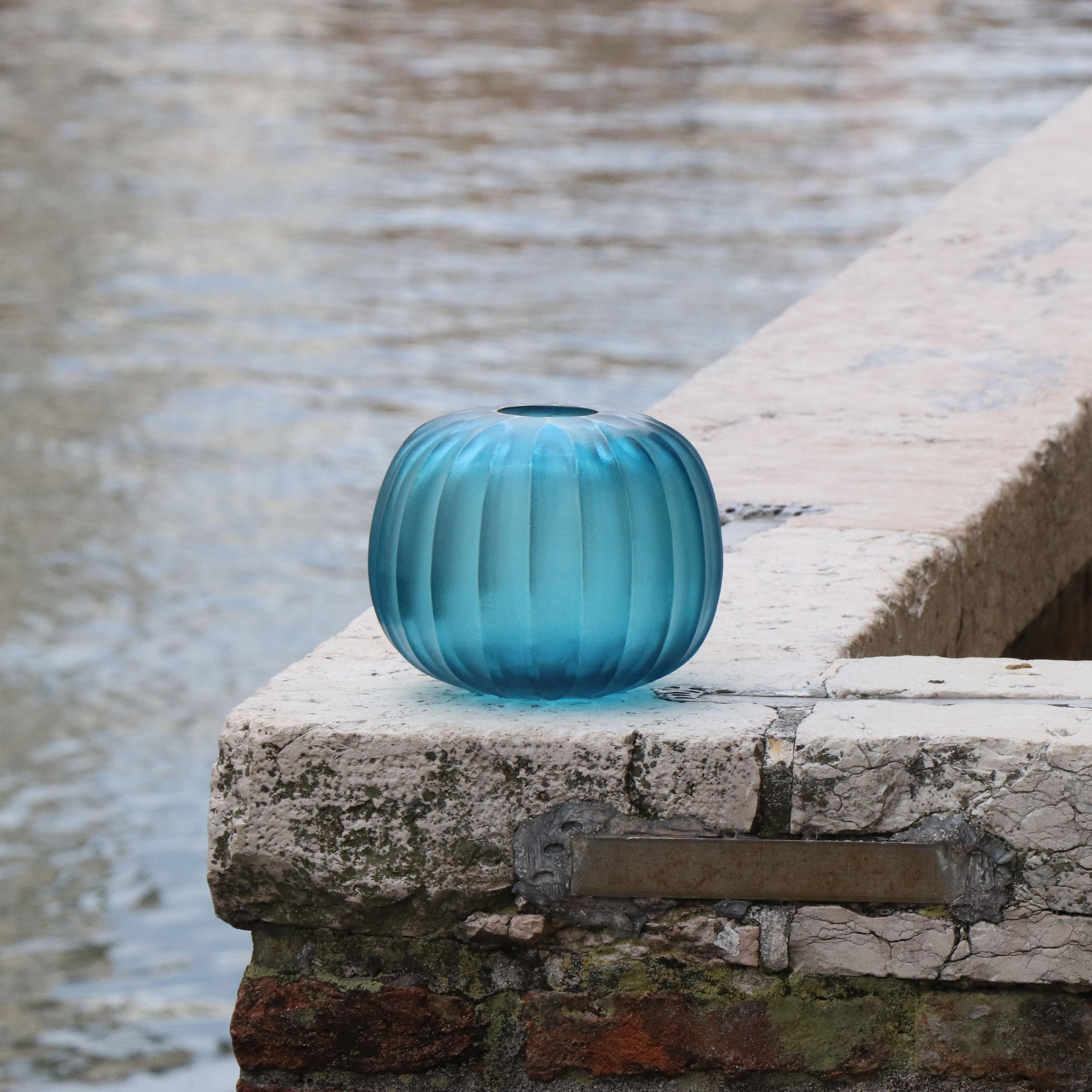21st Century by Micheluzzi Glass Riccio Aquamarine Vase Handmade Murano Glass In New Condition In Venice, IT