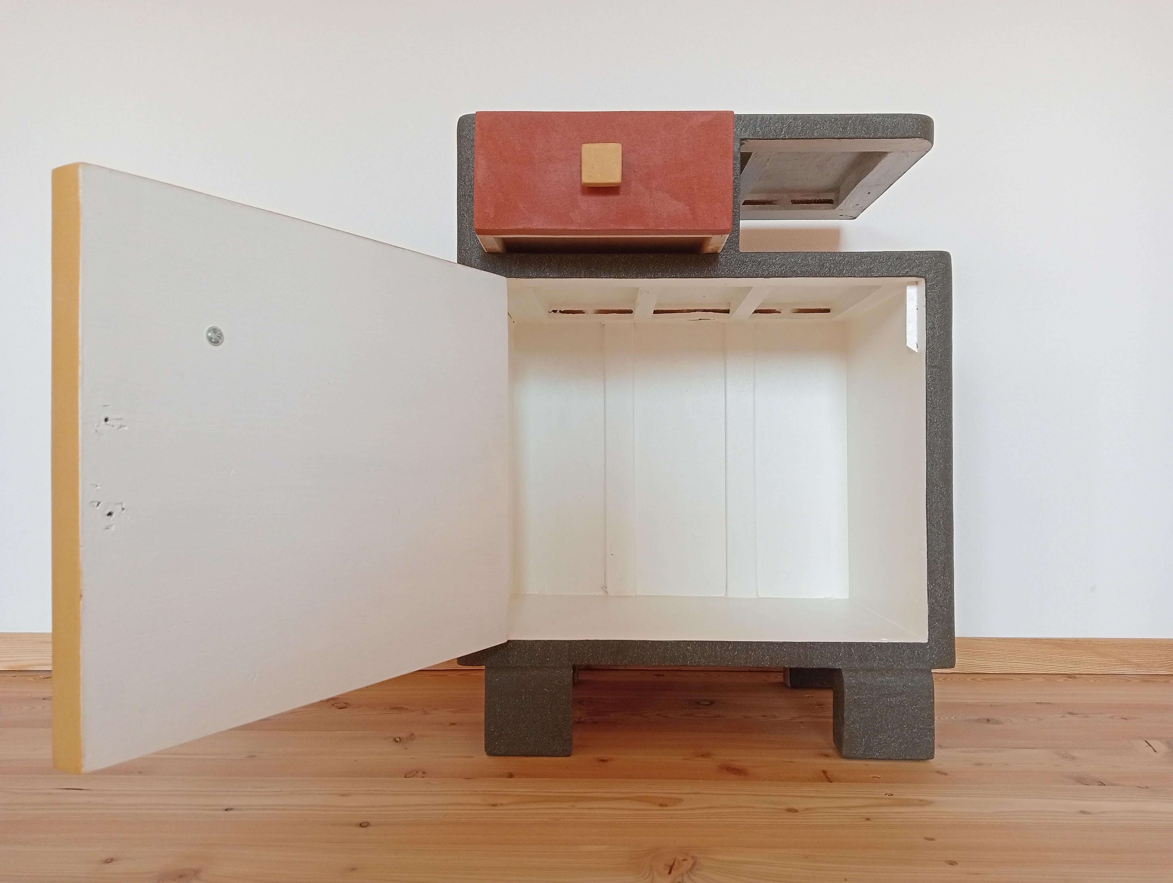 Résine Cabinet-Sculpture du 21e siècle Contemporary Gold-Green-Red en Wood & Resin en vente