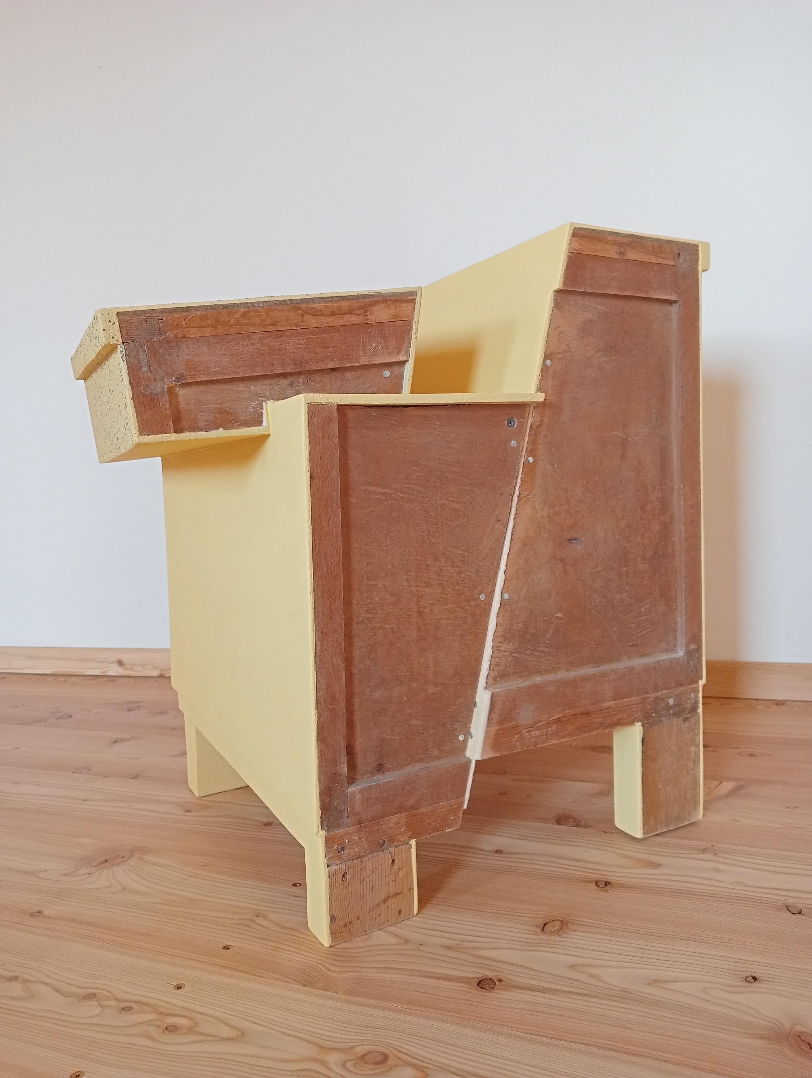 21. Jahrhundert Kabinett-Skulptur Contemporary Grün-Gelb Farben in Holz-Harz im Angebot 6