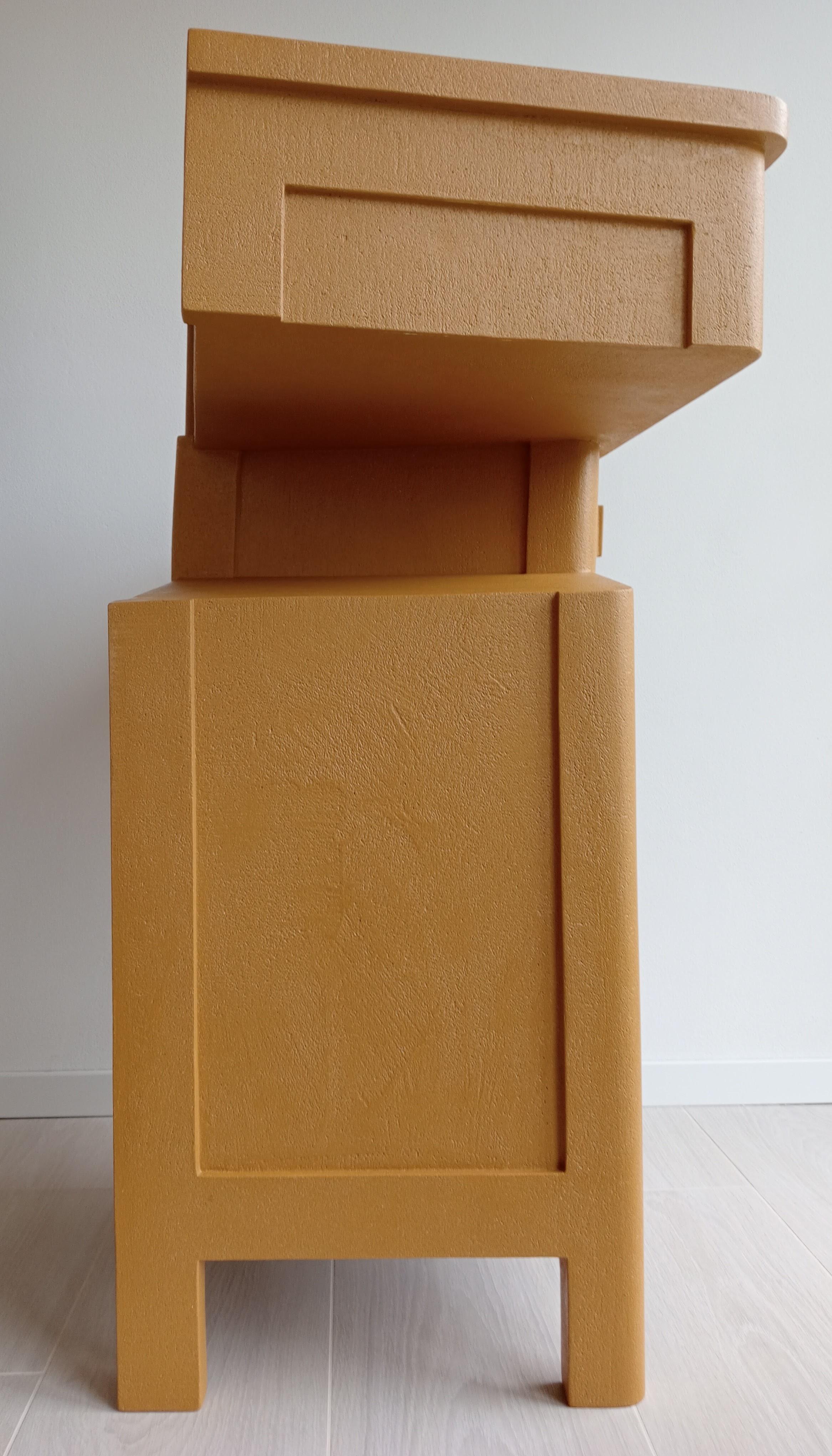 Cabinet Sculpture Italienisches Design Contemporary in Holz und Harz gefärbt im Zustand „Gut“ im Angebot in Budoia, IT