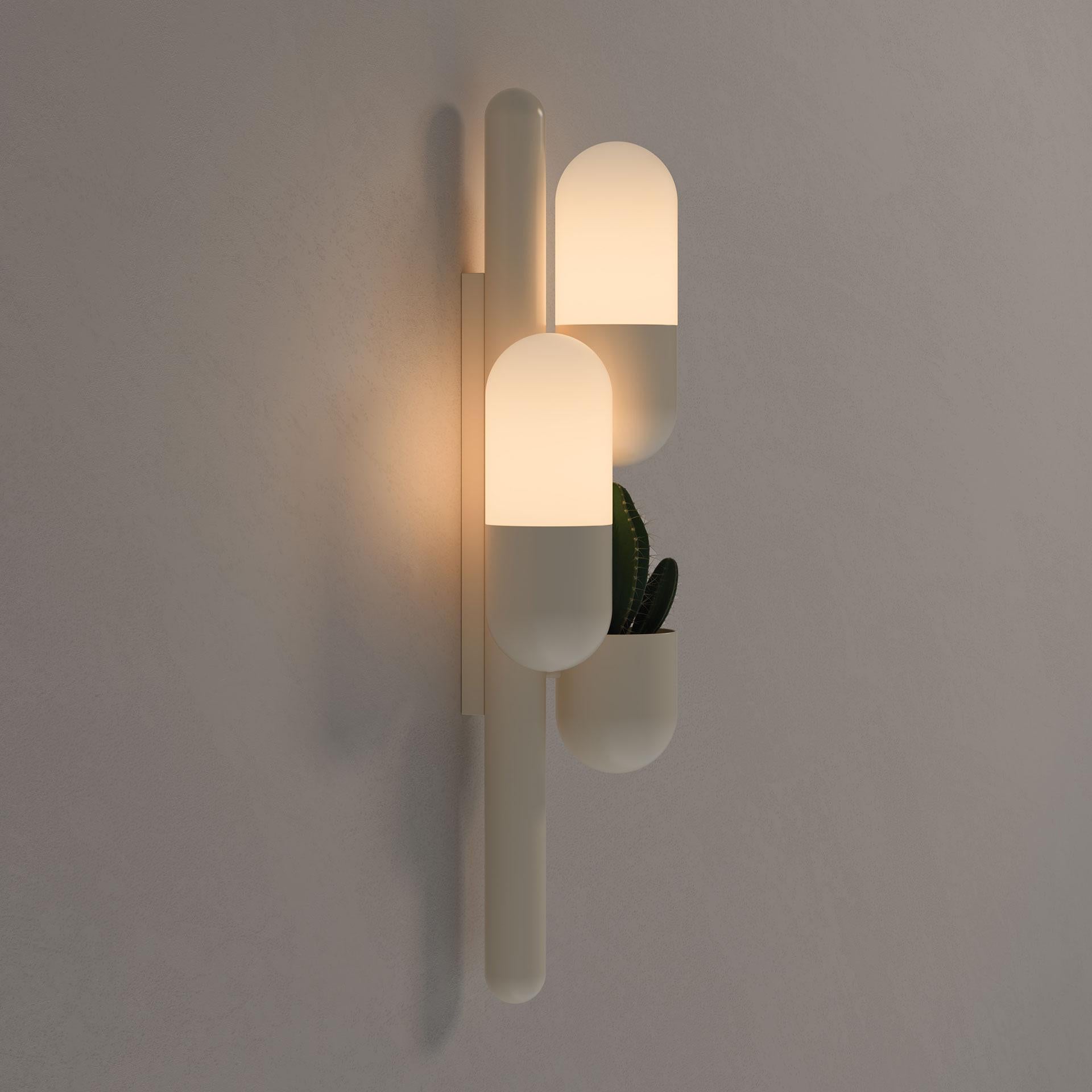 XXIe siècle et contemporain Lampe murale Cactus du 21e siècle en métal laqué et verre blanc par Creativemary en vente