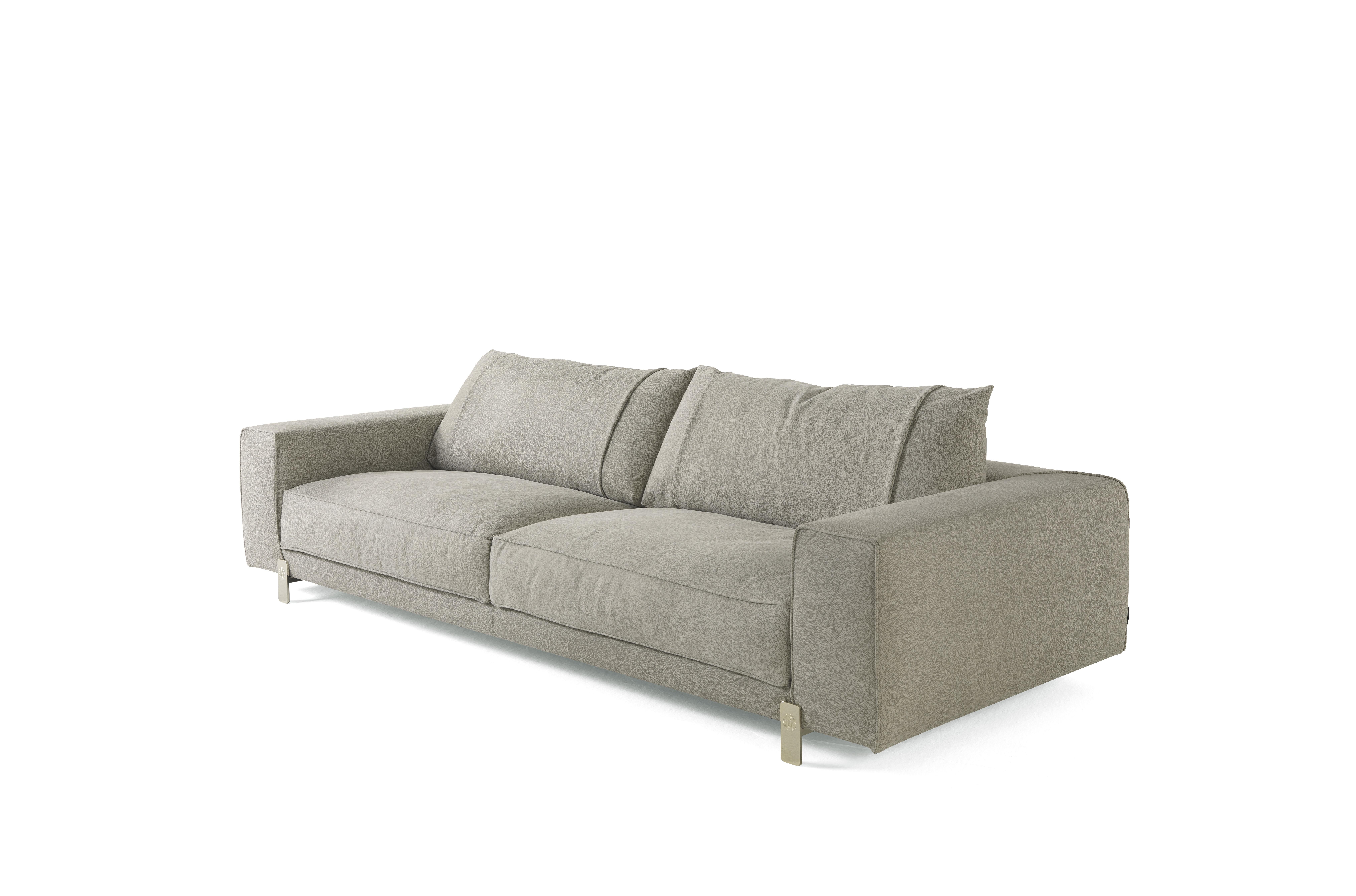21st Century Caicos 3-Seater Sofa in Leather by Roberto Cavalli Home Interiors In New Condition For Sale In Cantù, Lombardia