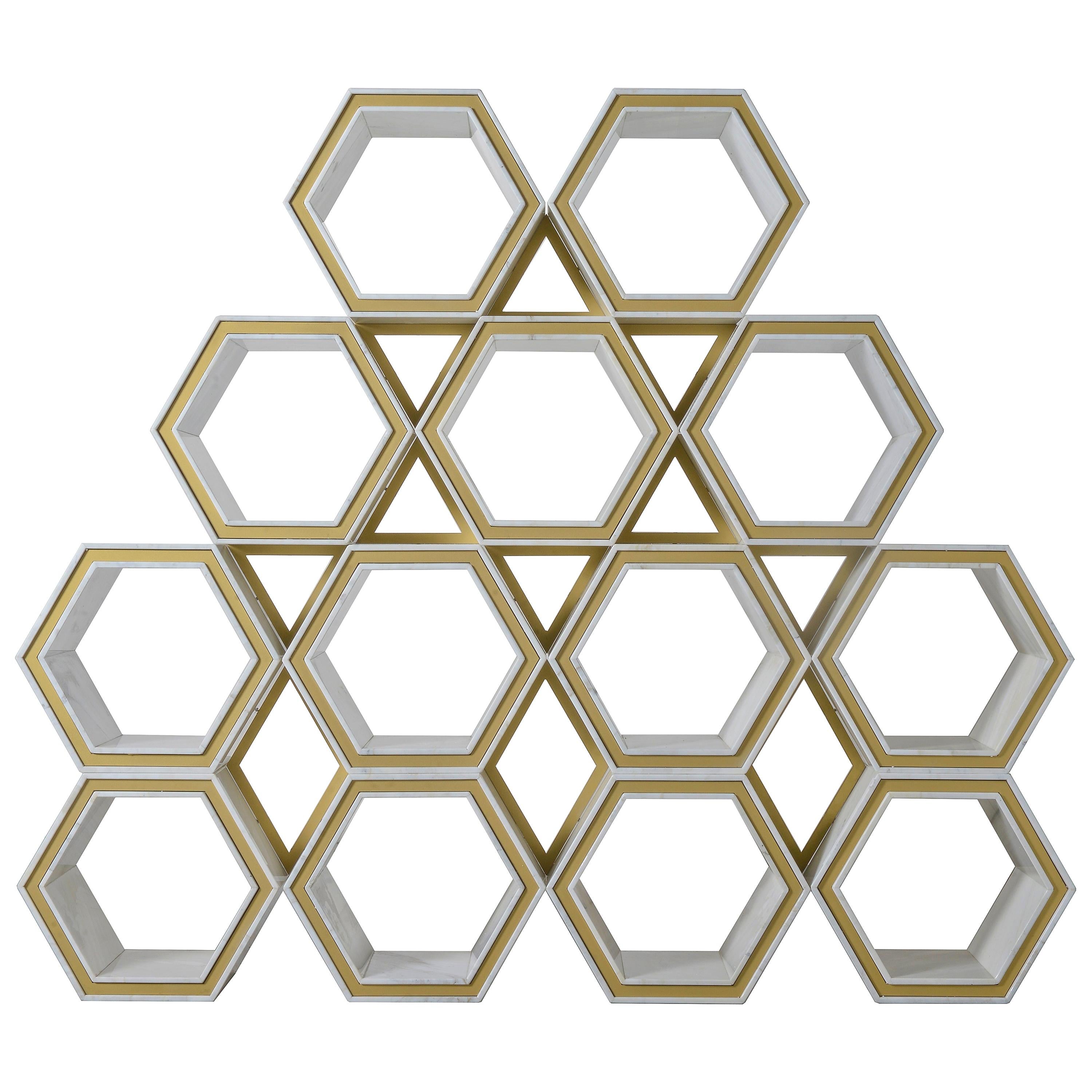 Métal Bibliothèque hexagonale autoportante Calacatta Carrara du 21e siècle en vente