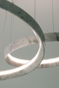 Modern Camões Pendelleuchte Carrara Marmor Handgefertigt in Portugal von Greenapple
