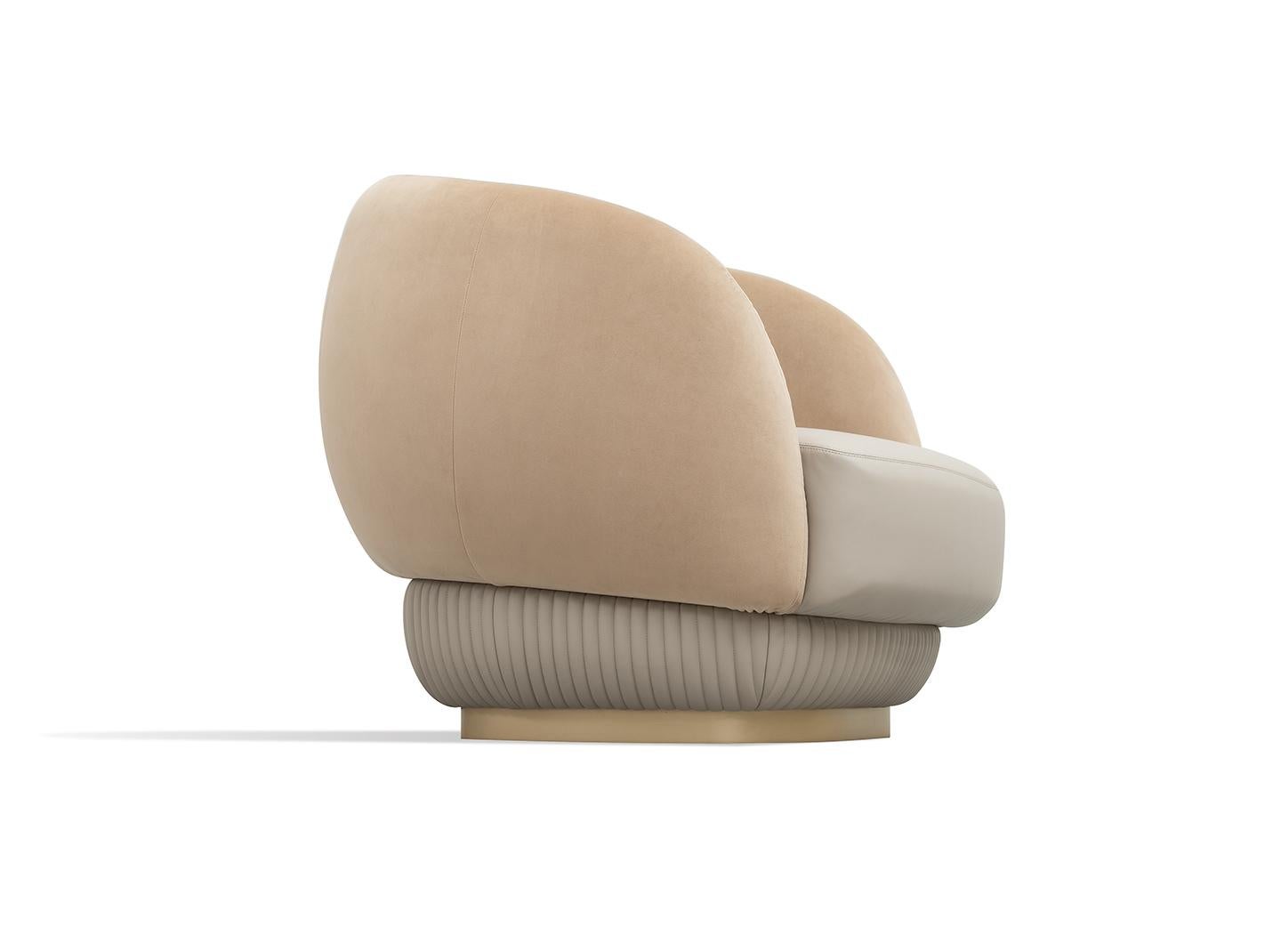 21st Century Carpanese Home Italia Upholstered Armchair Modern, Moon In New Condition For Sale In Sanguinetto, IT